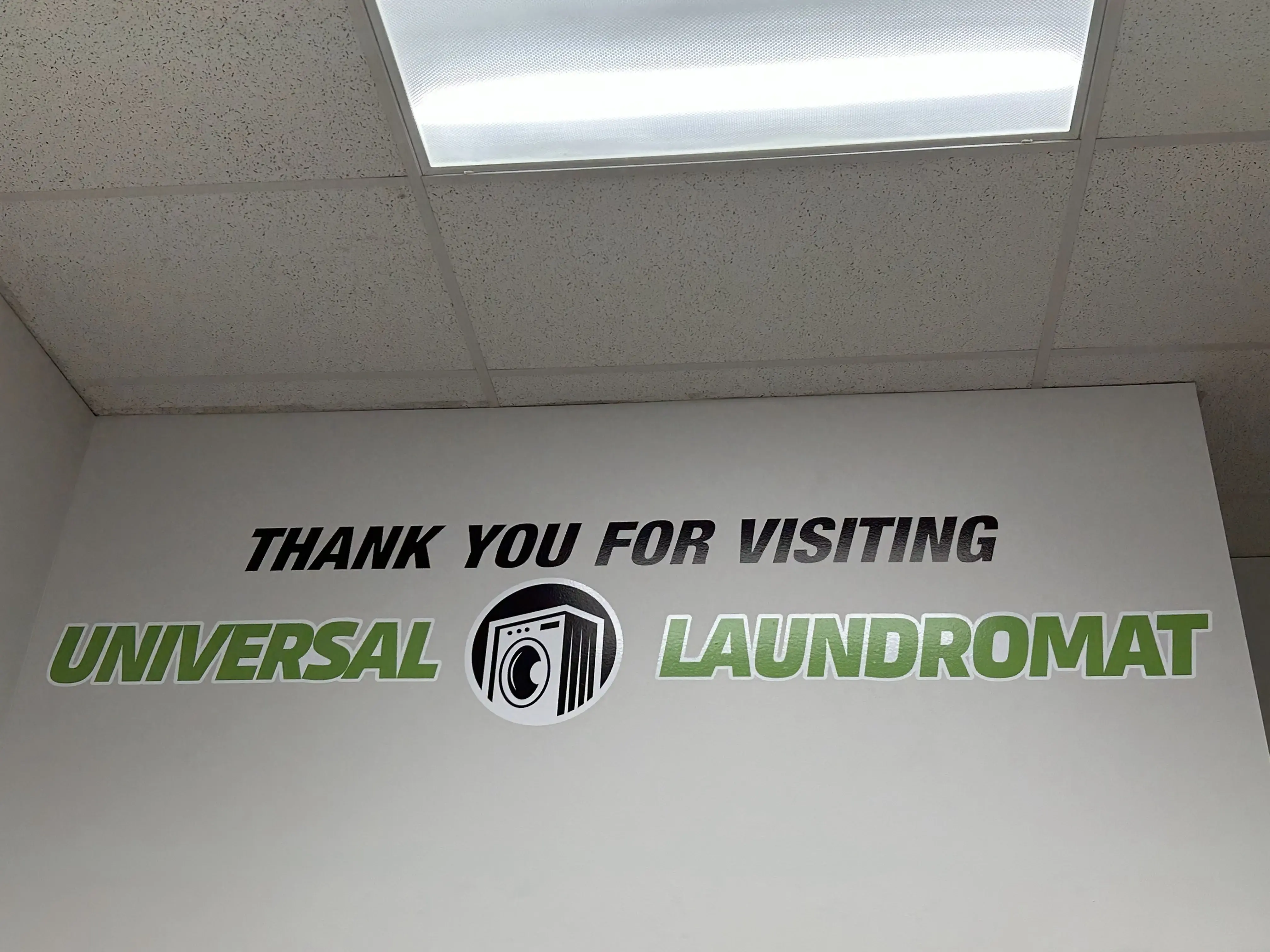 Universal Laundromat of Rochester Hills - Image 7