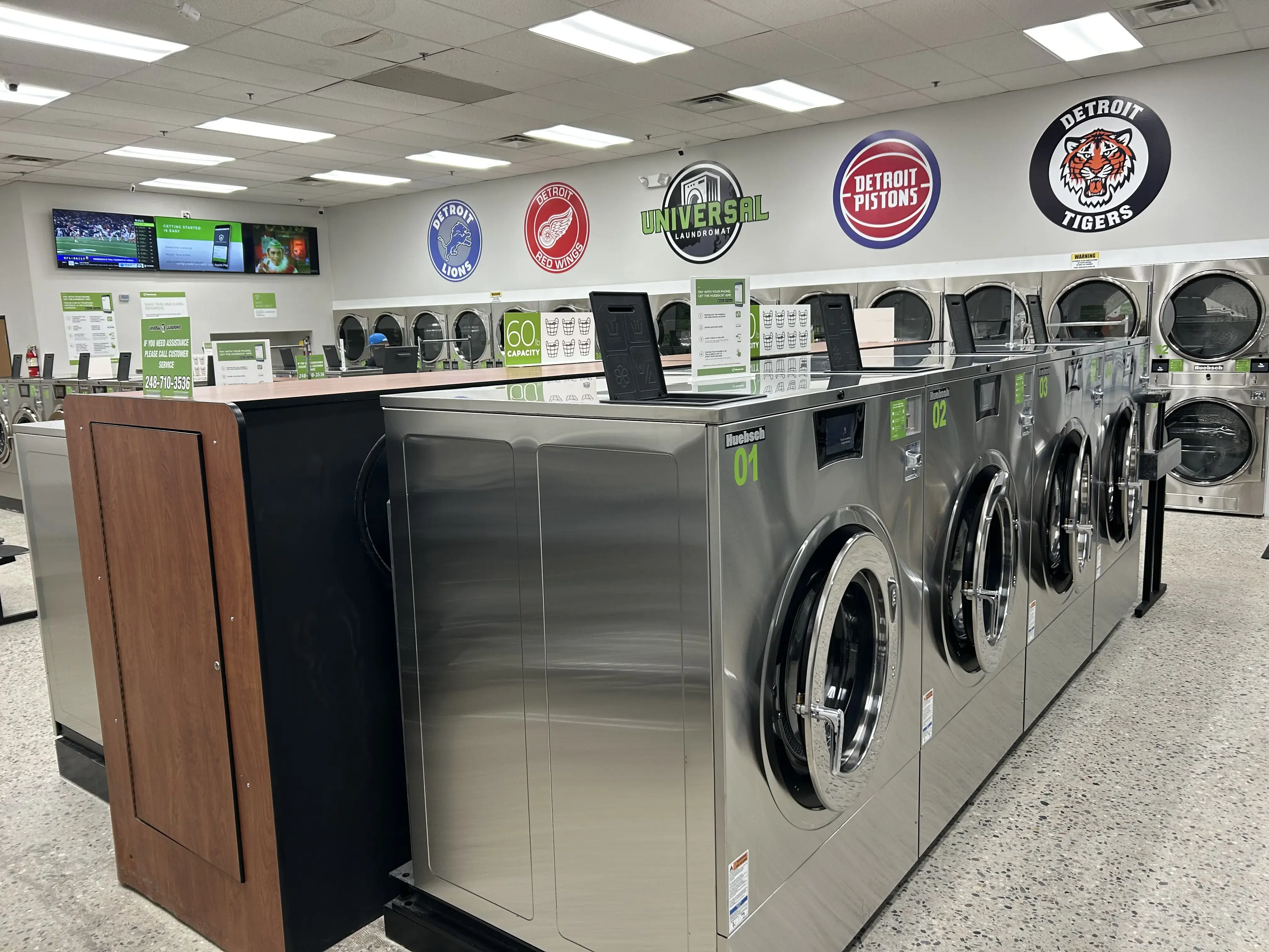 Universal Laundromat of Rochester Hills thumbnail 13