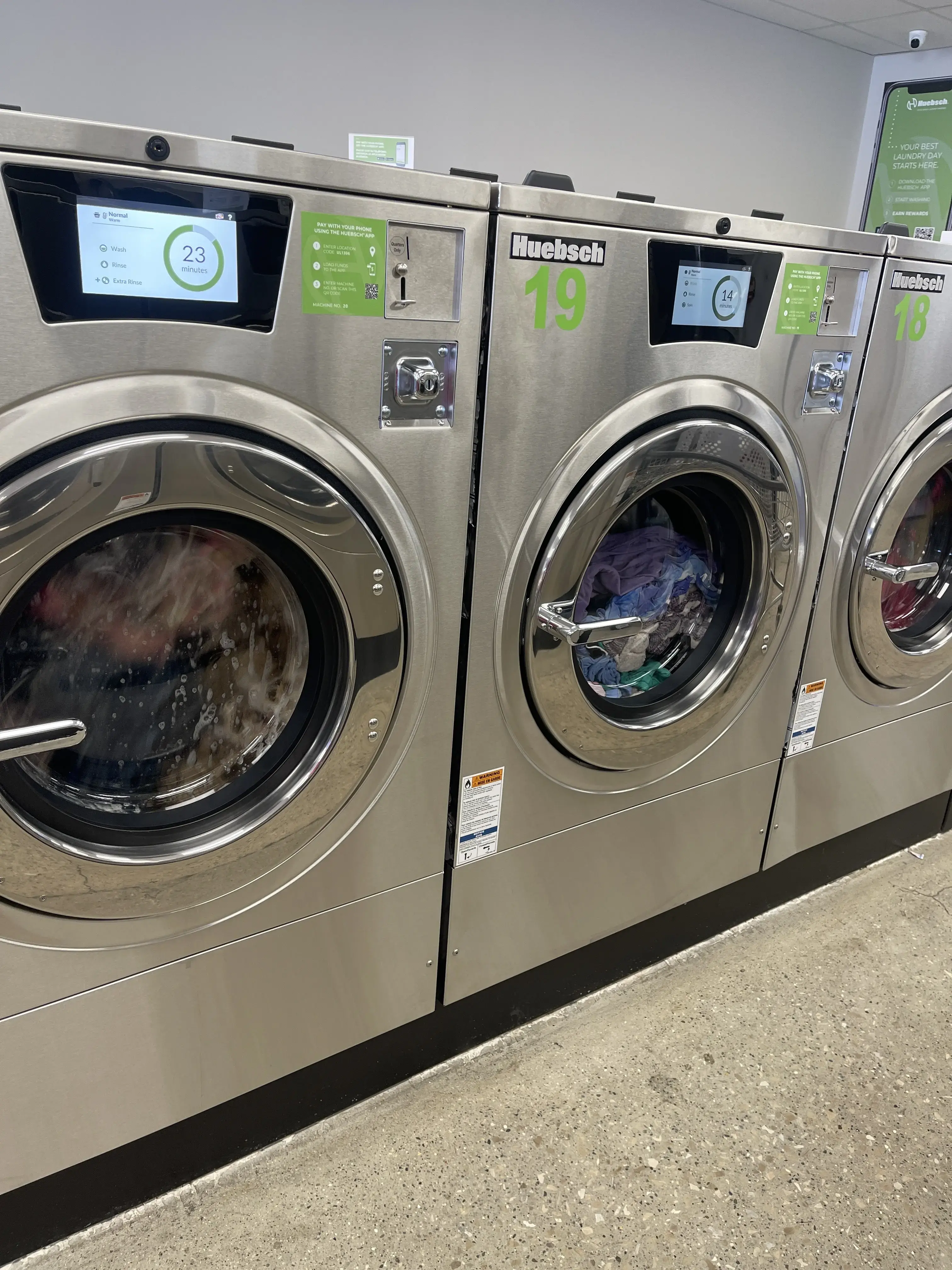 Universal Laundromat of Taylor - Image 8