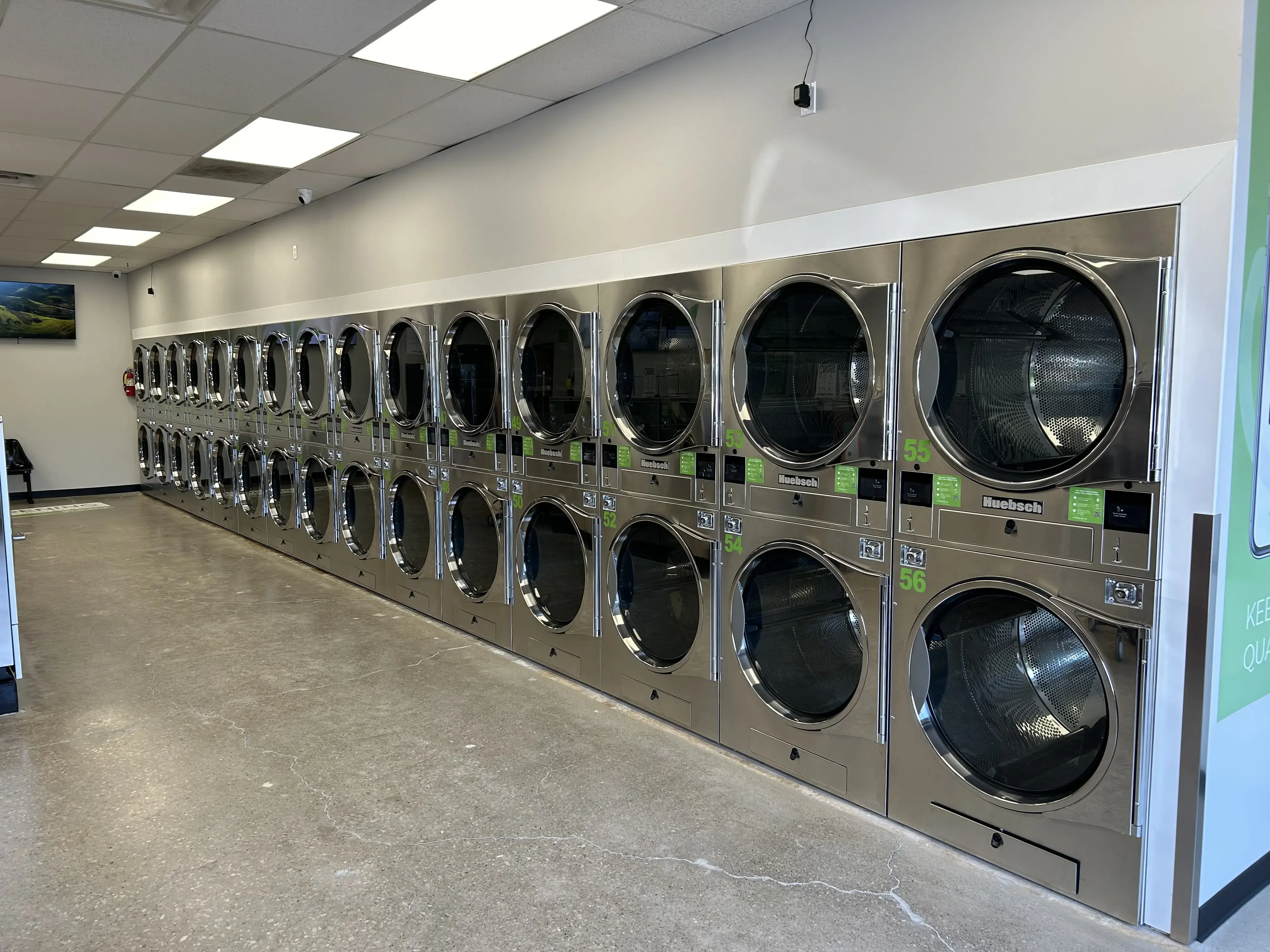 Universal Laundromat of Taylor thumbnail 11