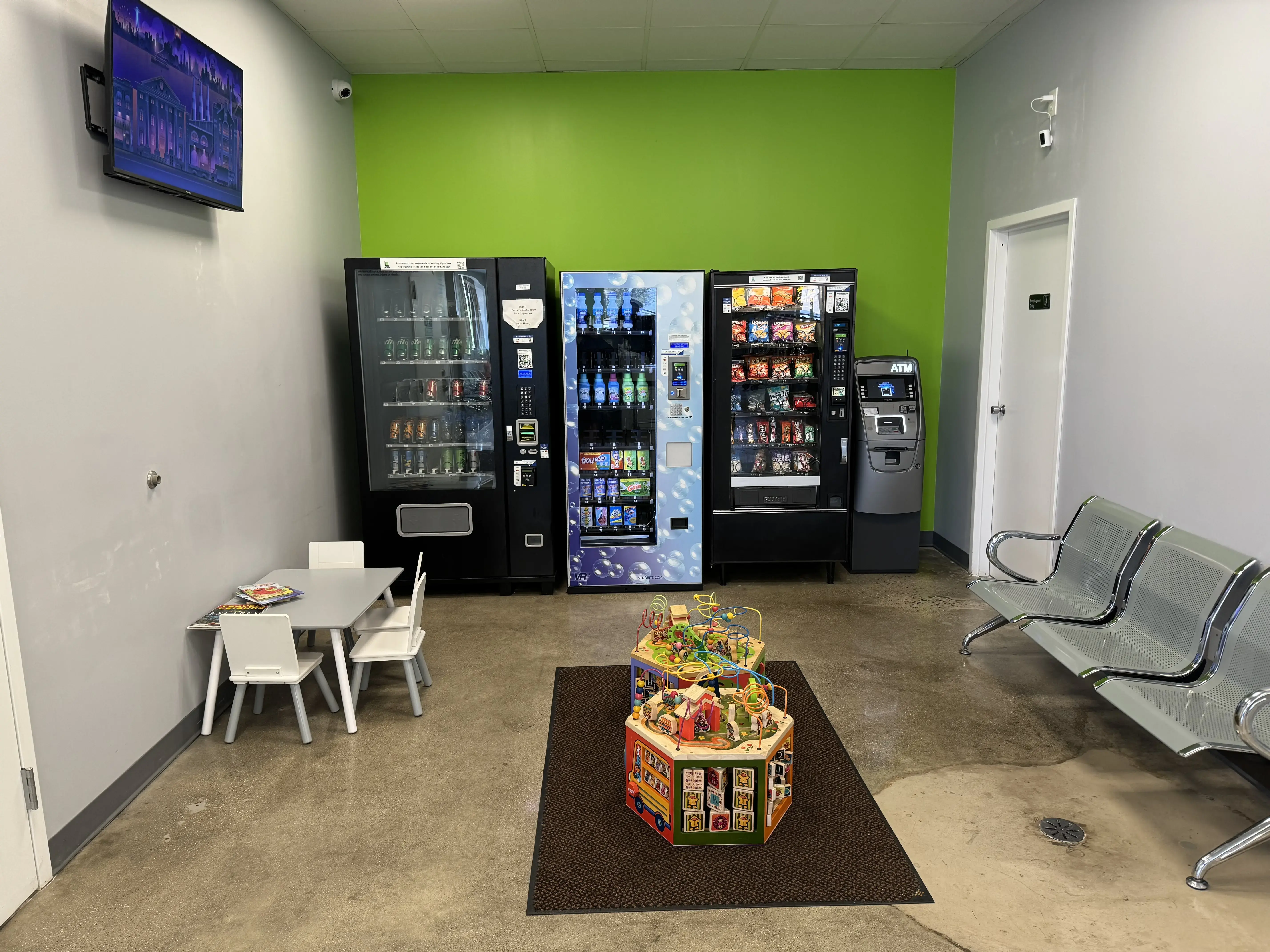 Universal Laundromat (Waterford) - Image 6
