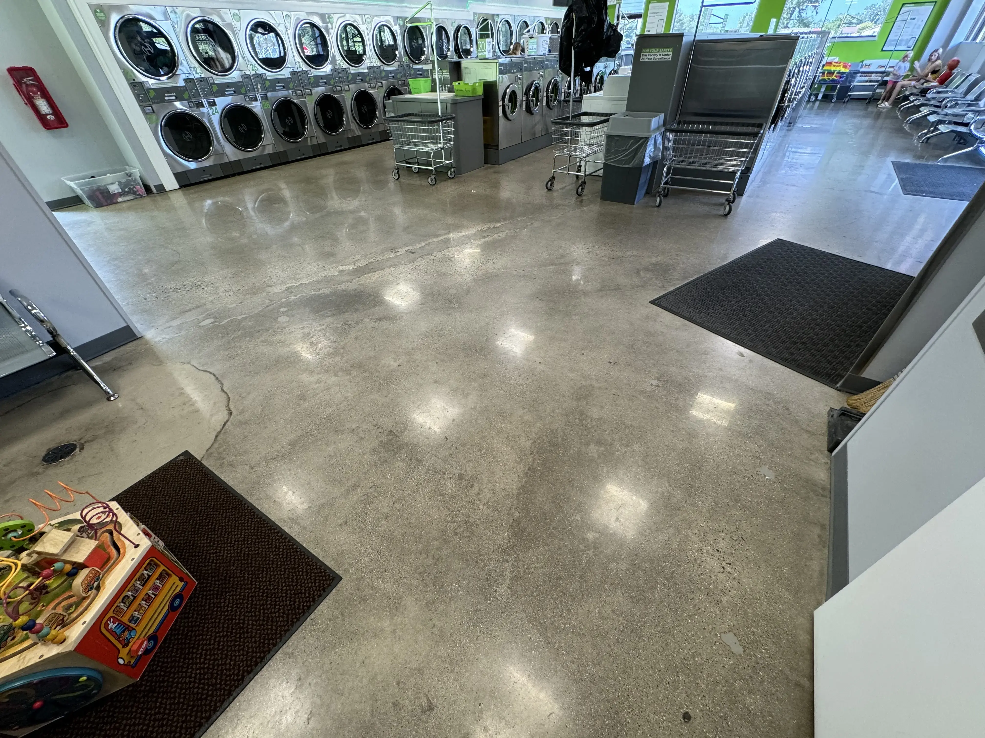 Universal Laundromat (Waterford) - Image 7