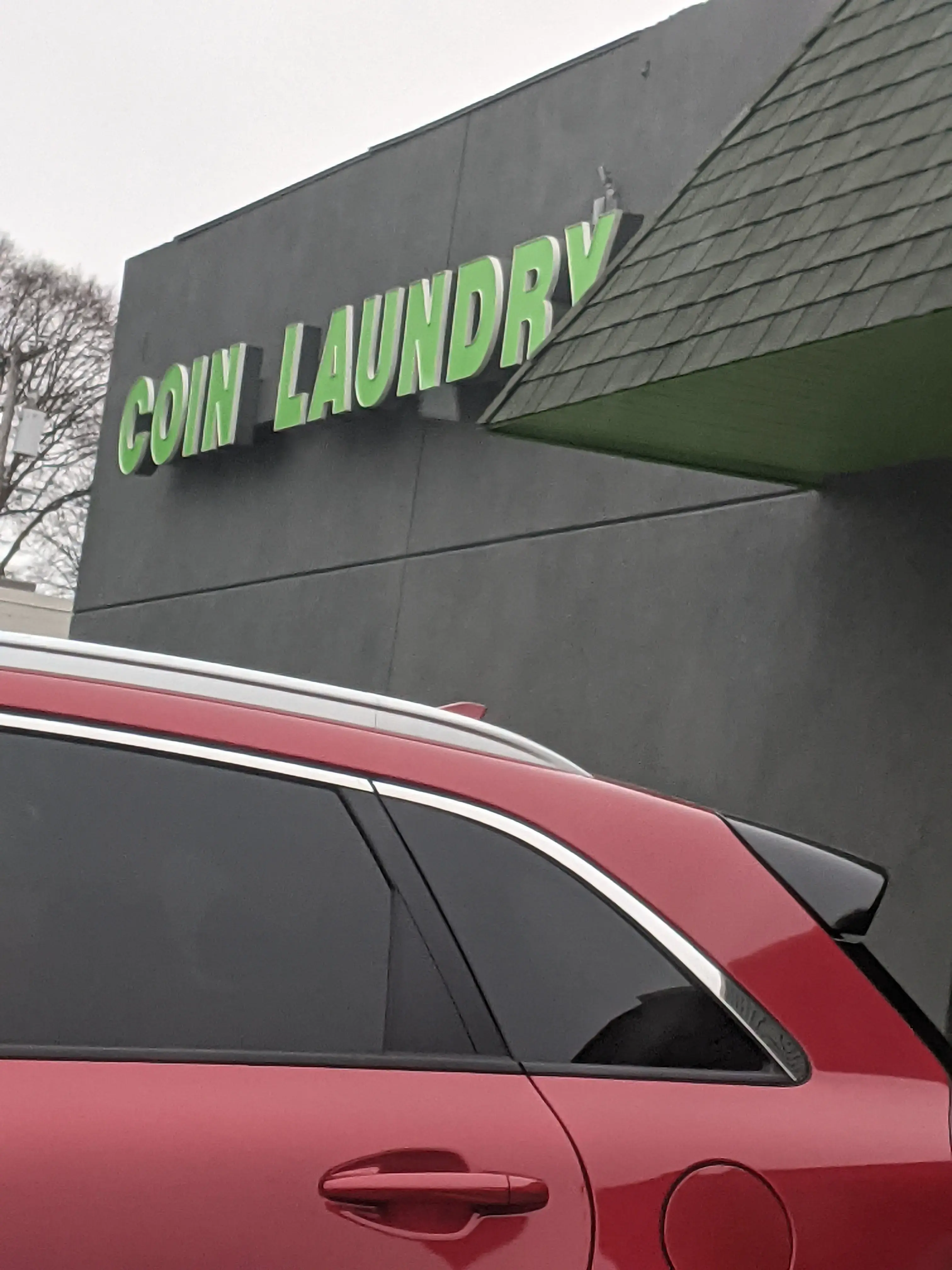 Universal Laundromat (Waterford) thumbnail 12