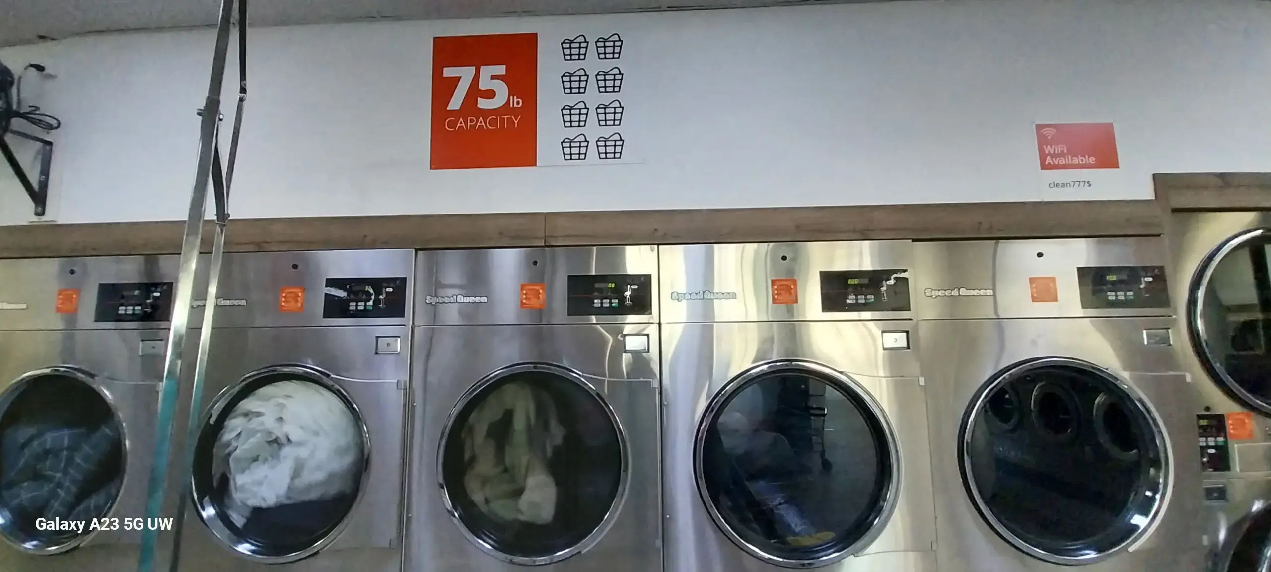 University Coin Laundromat - Image 15