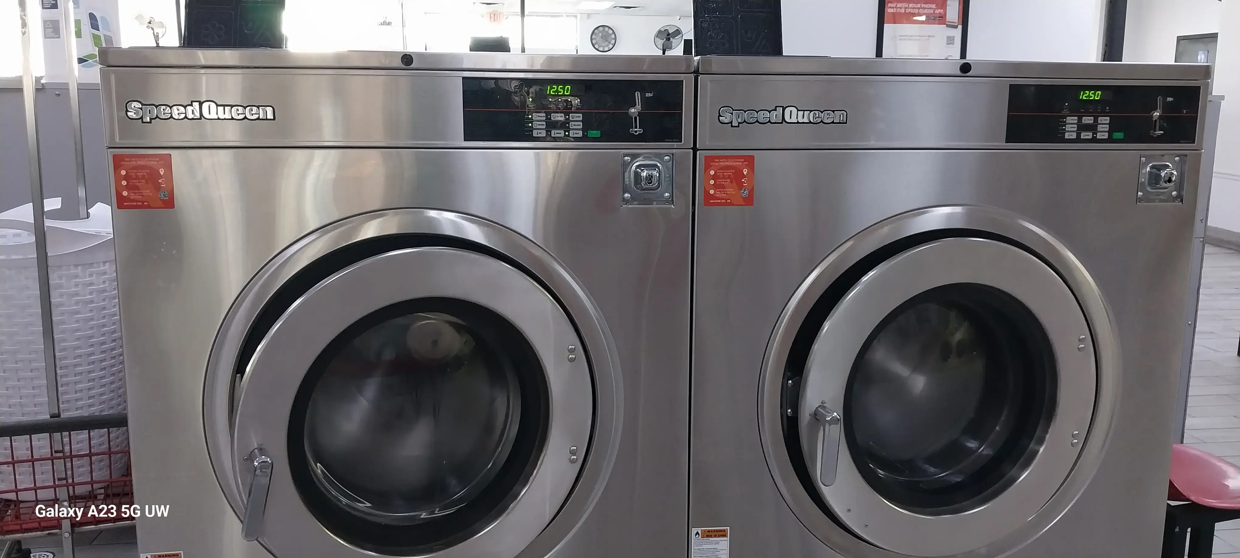 University Coin Laundromat - Image 19