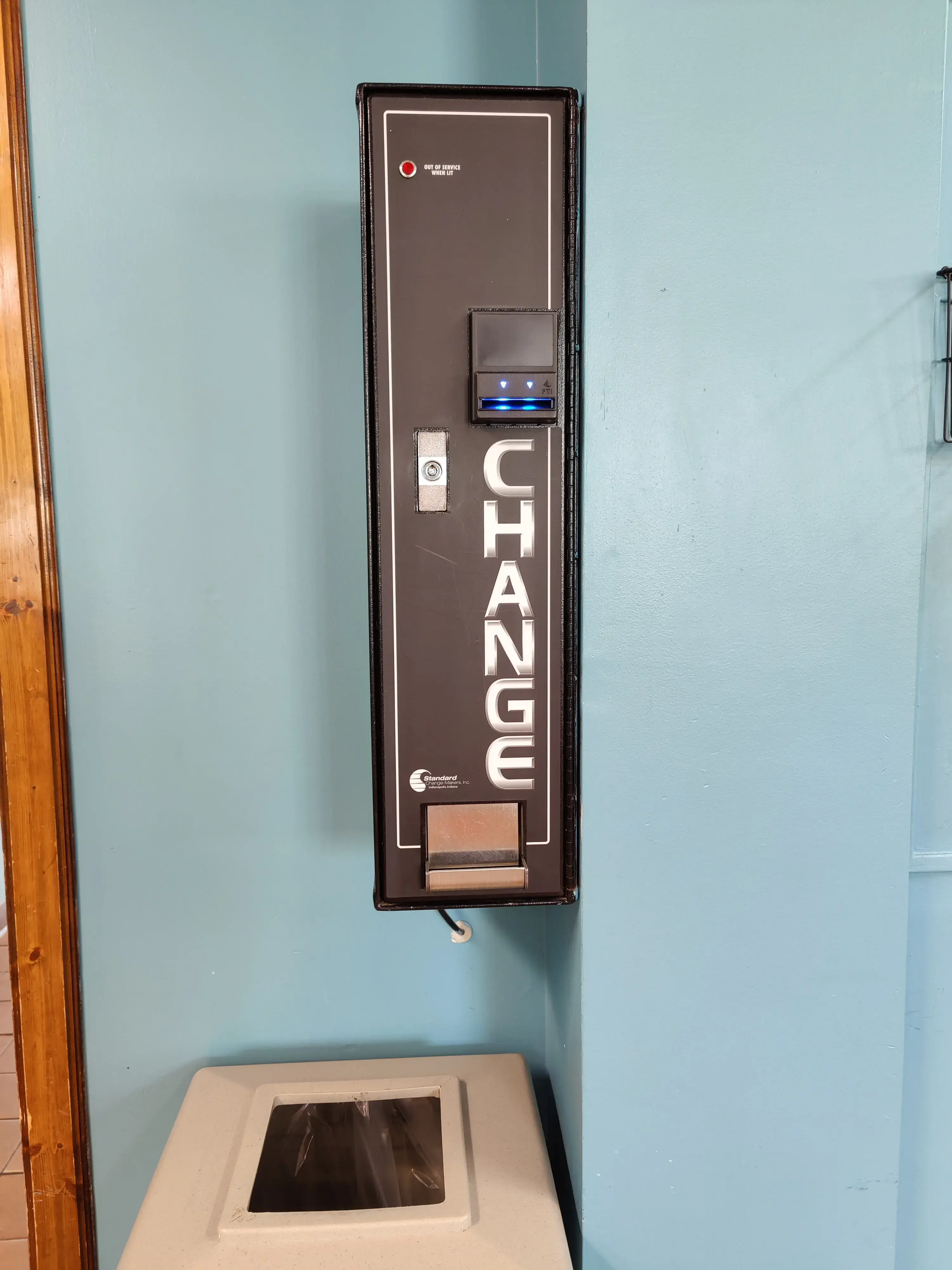 University Laundromat - Image 10