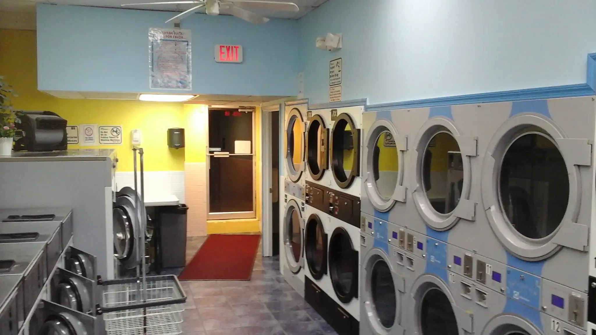 University Laundromat LLC thumbnail 2