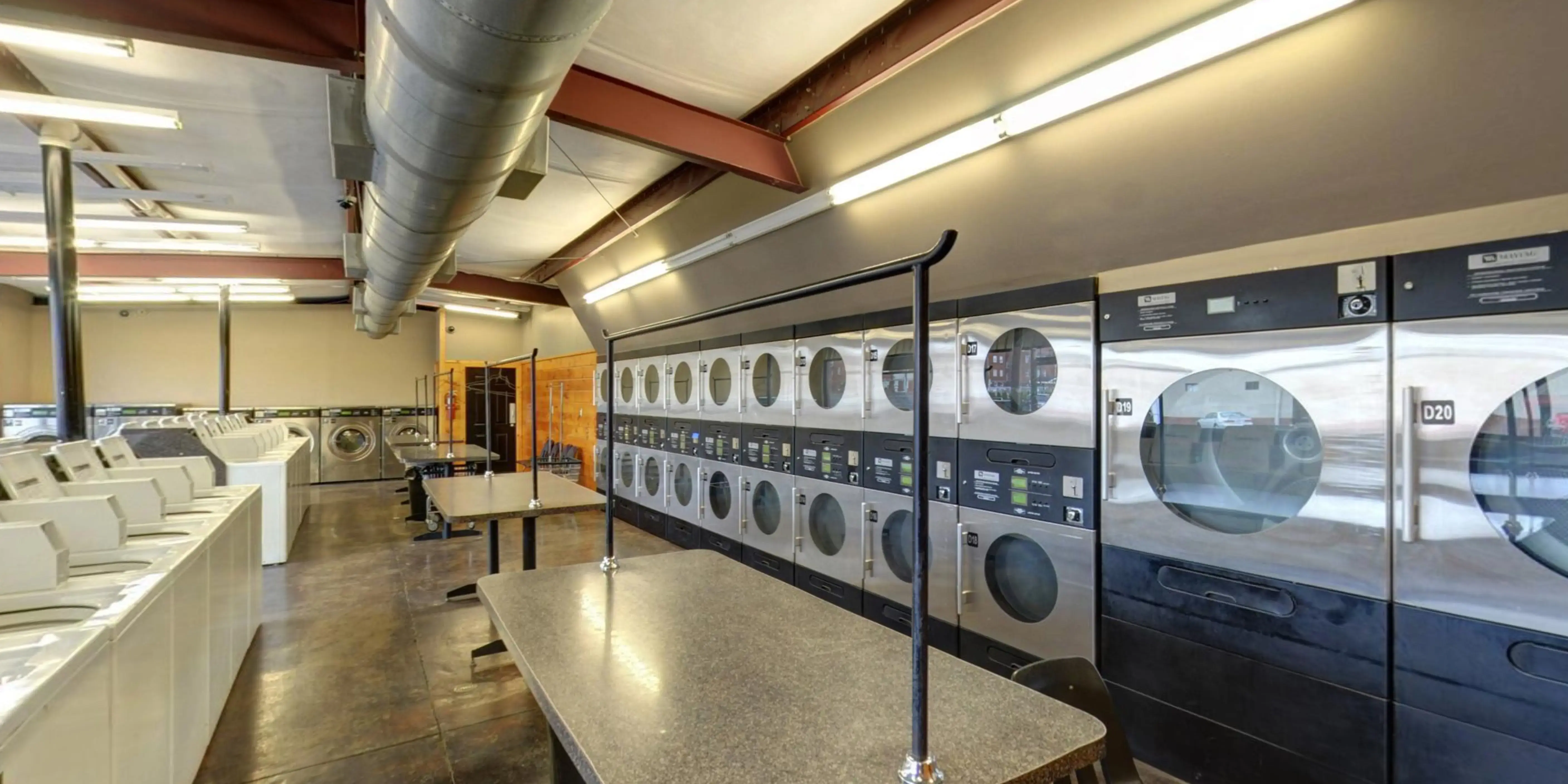 University Laundry - Image 7