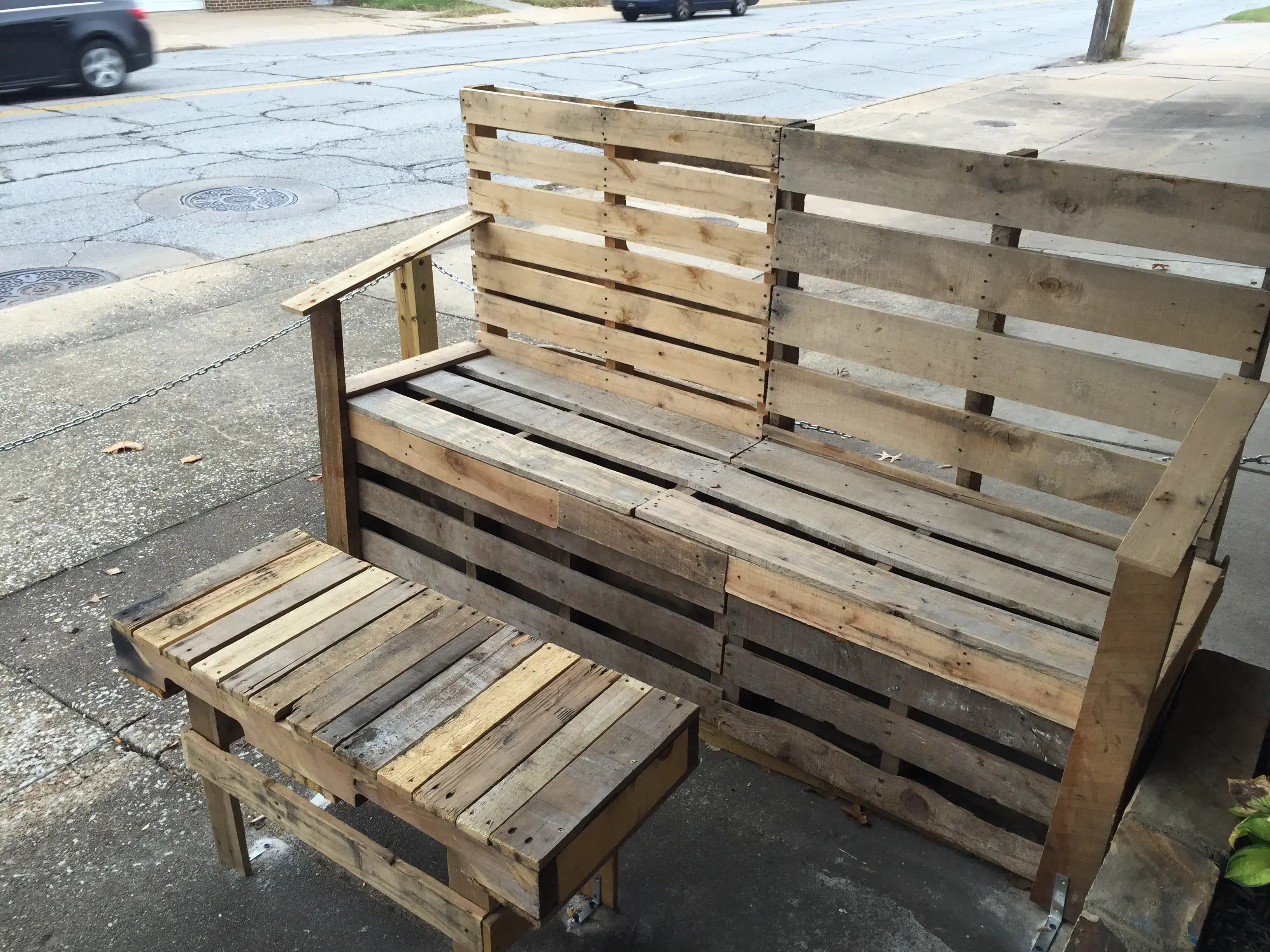 University of Wash Laundromat Arcade Bar - Image 15