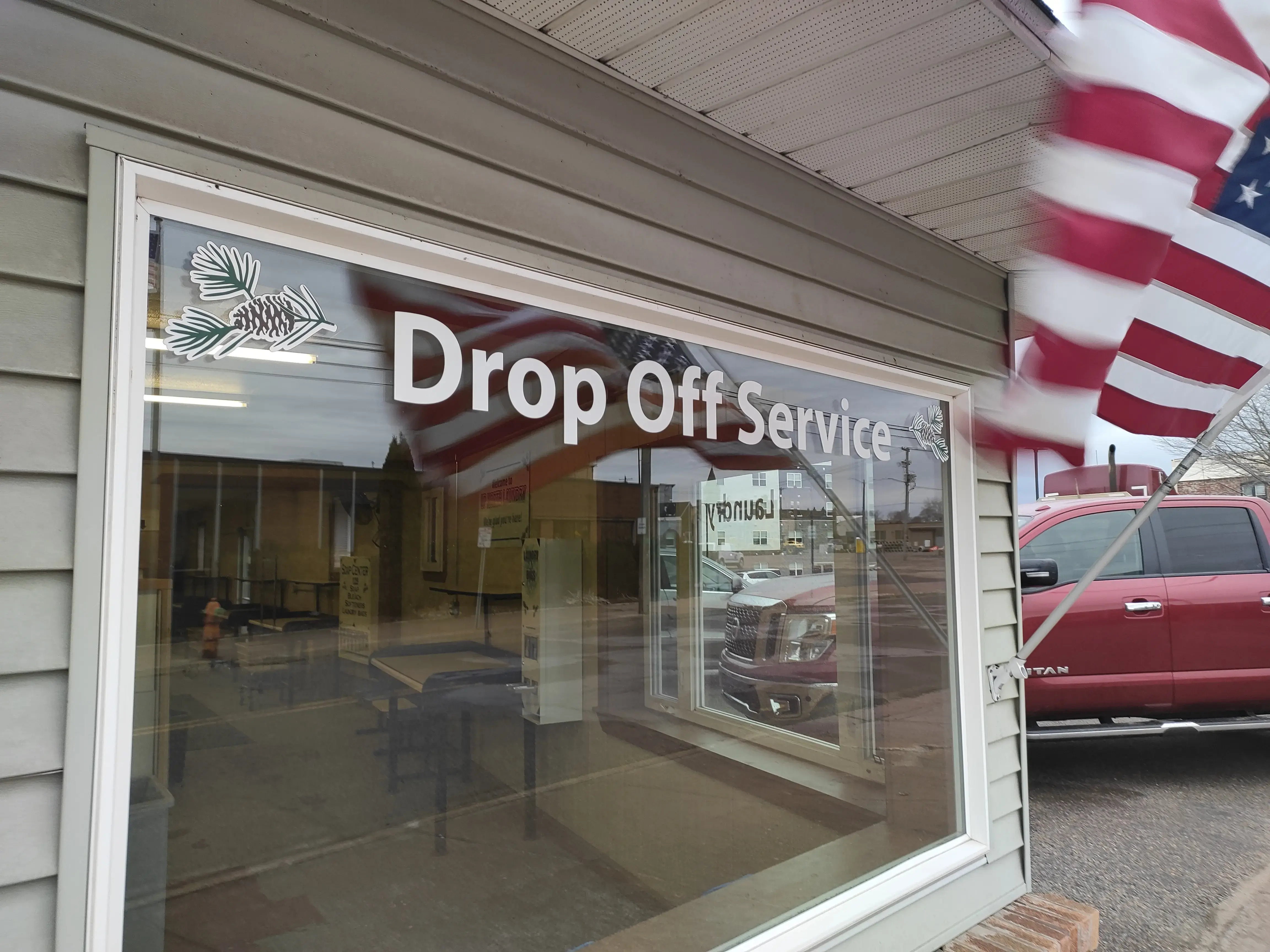 Up North Laundry thumbnail 5