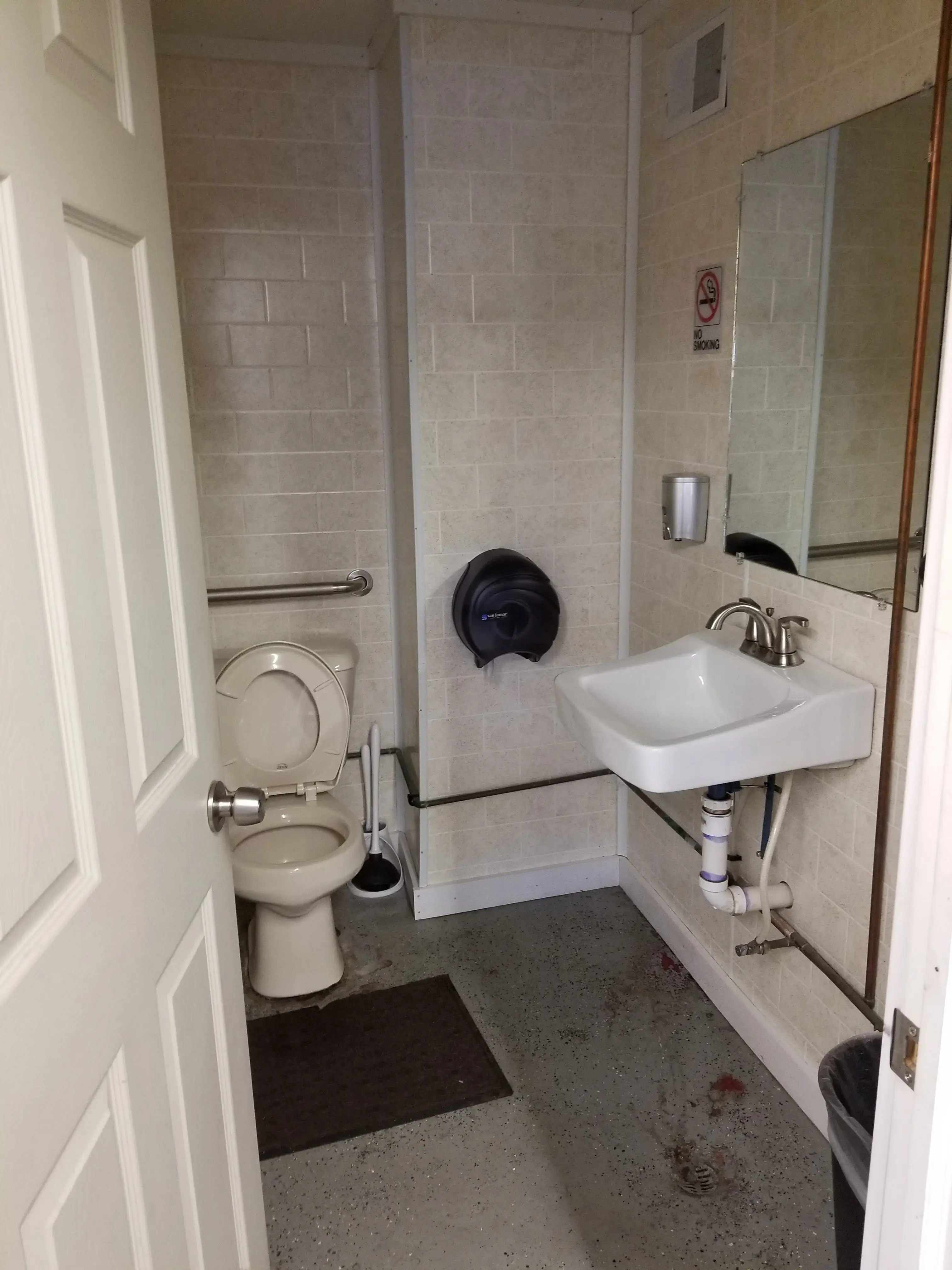 Up North Laundry - Image 3