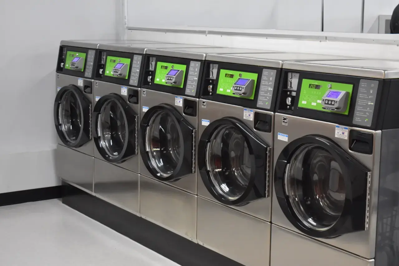 Upstate Laundromat - Image 9