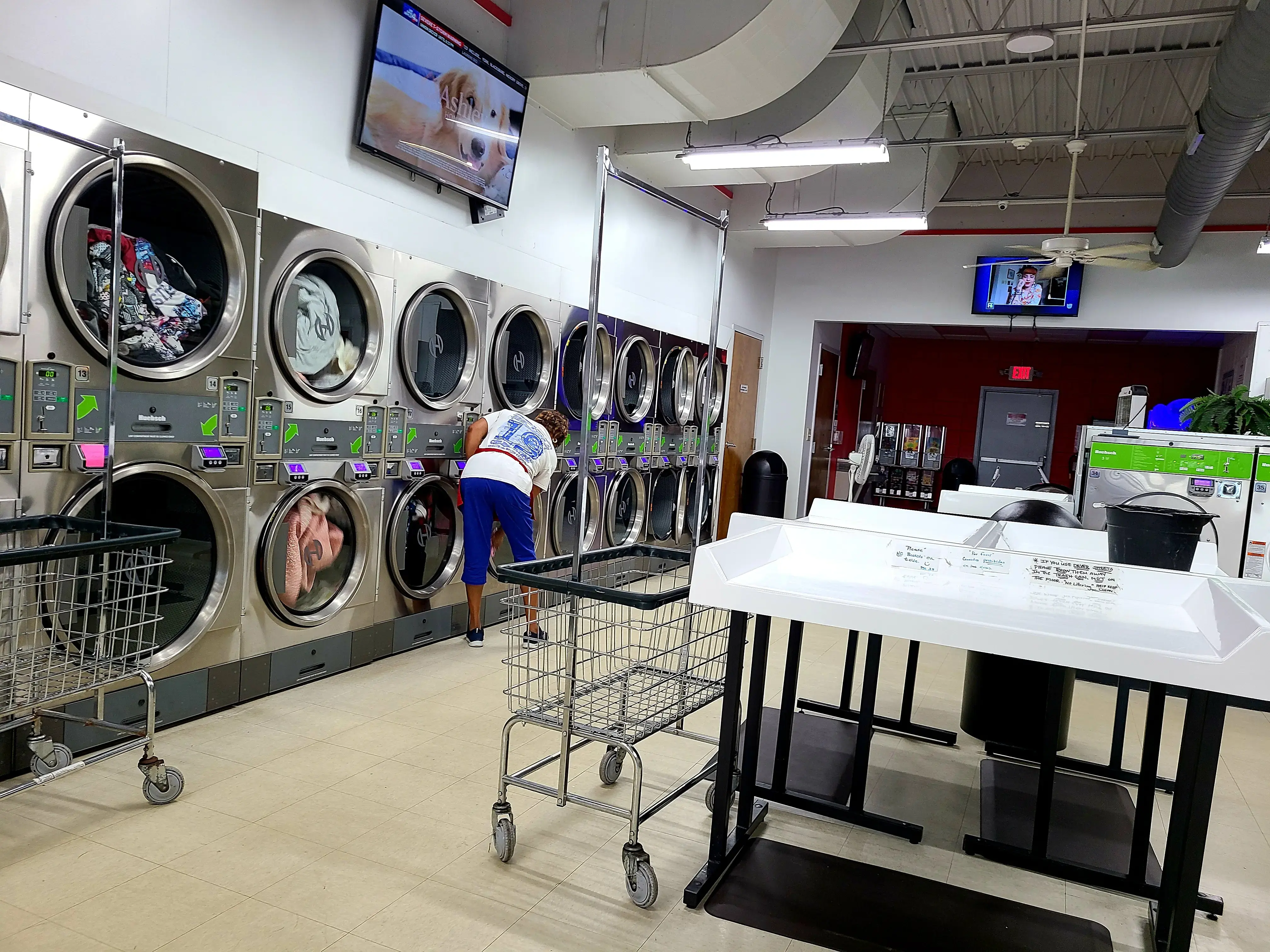 Upstate Laundromat thumbnail 14