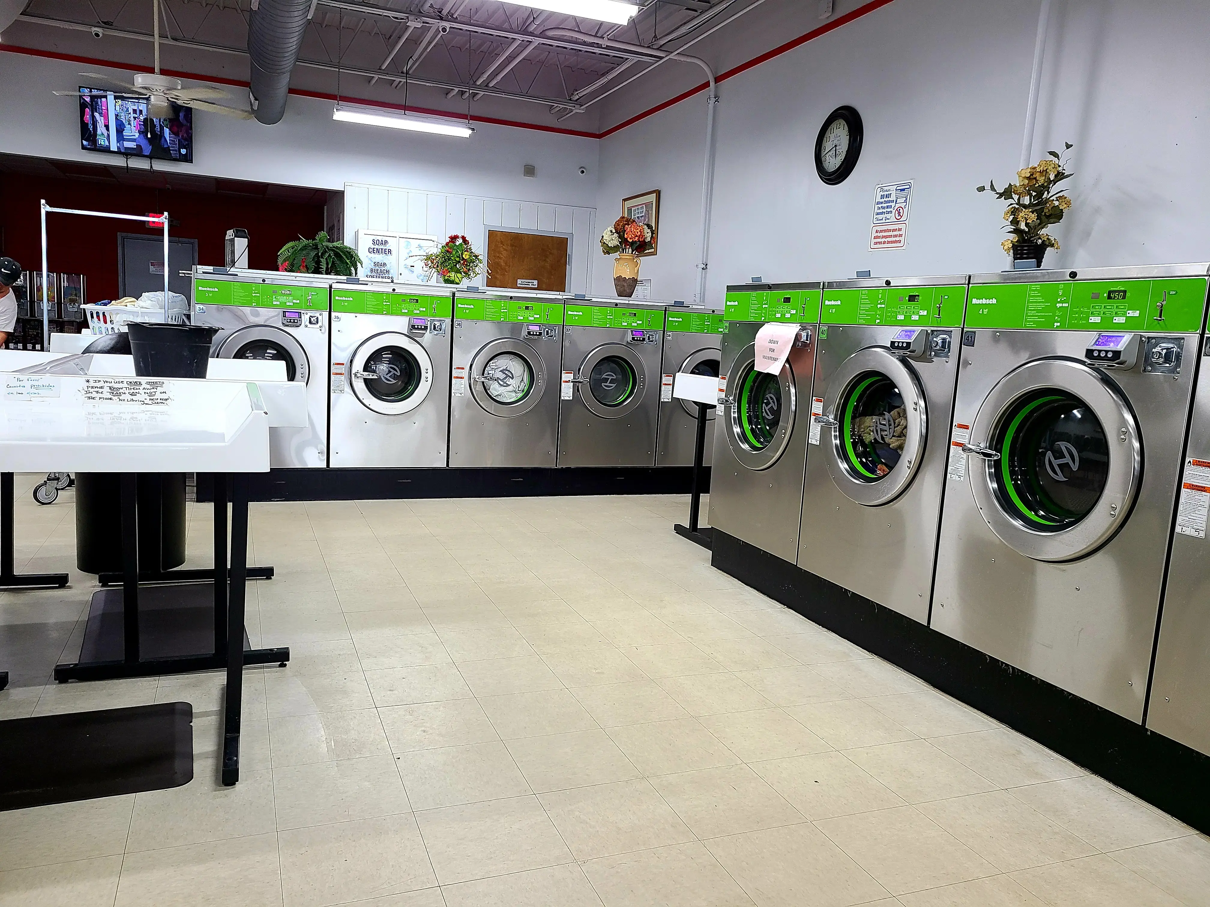 Upstate Laundromat - Image 16