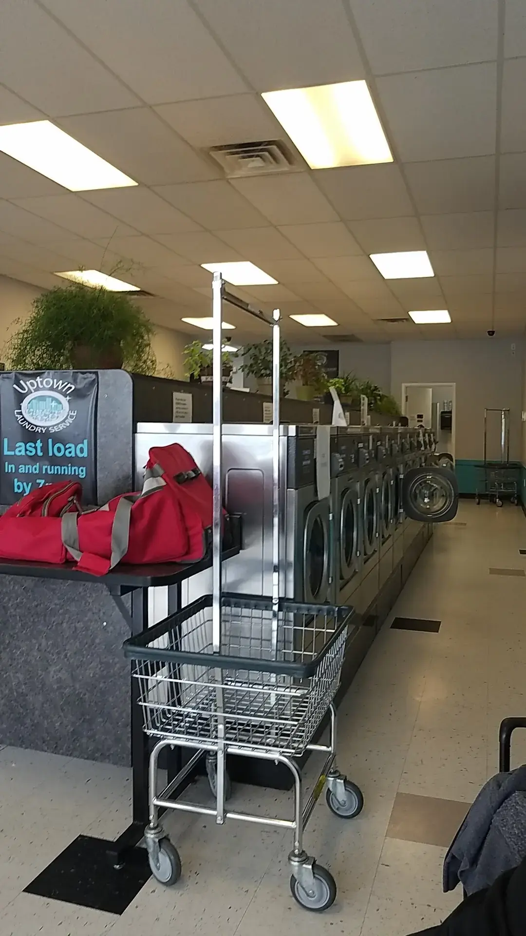 Uptown Laundry Service thumbnail 10