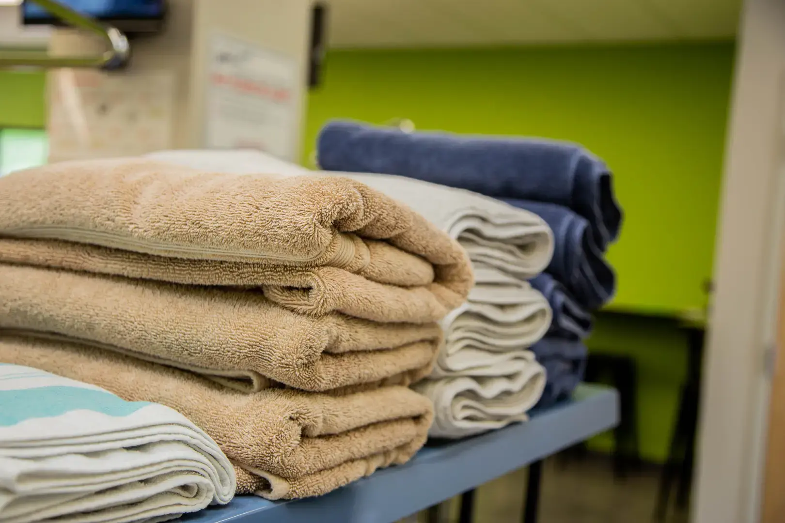 Uptown Laundry thumbnail 3