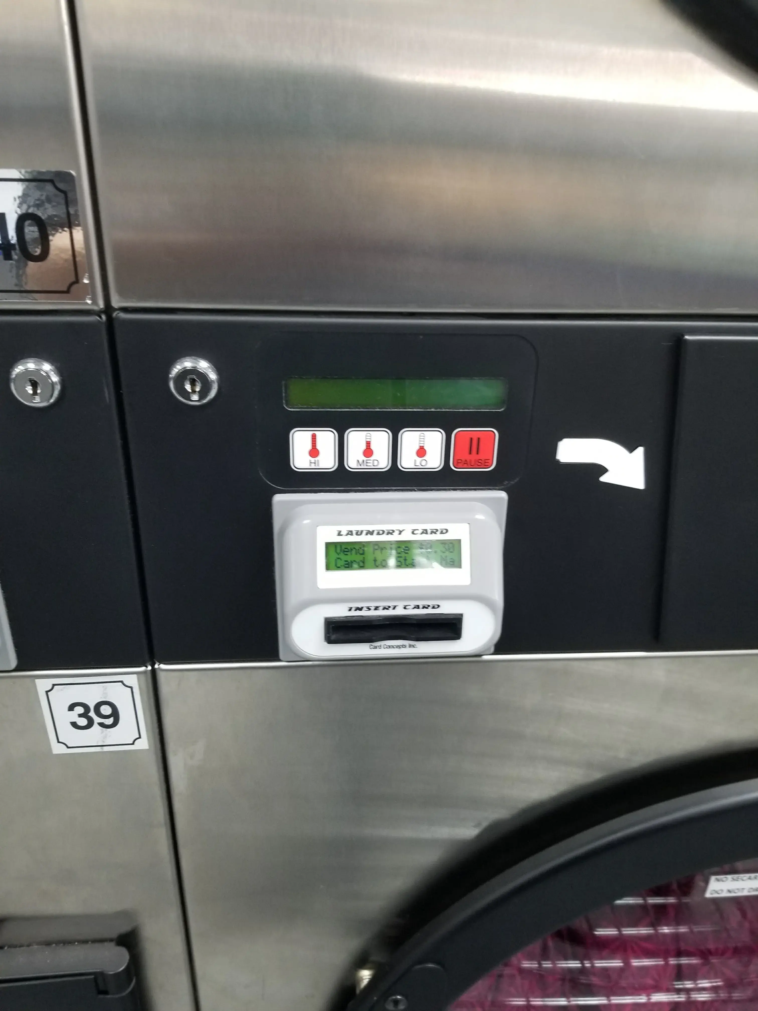 Urban MegaWash Laundromat - Image 11