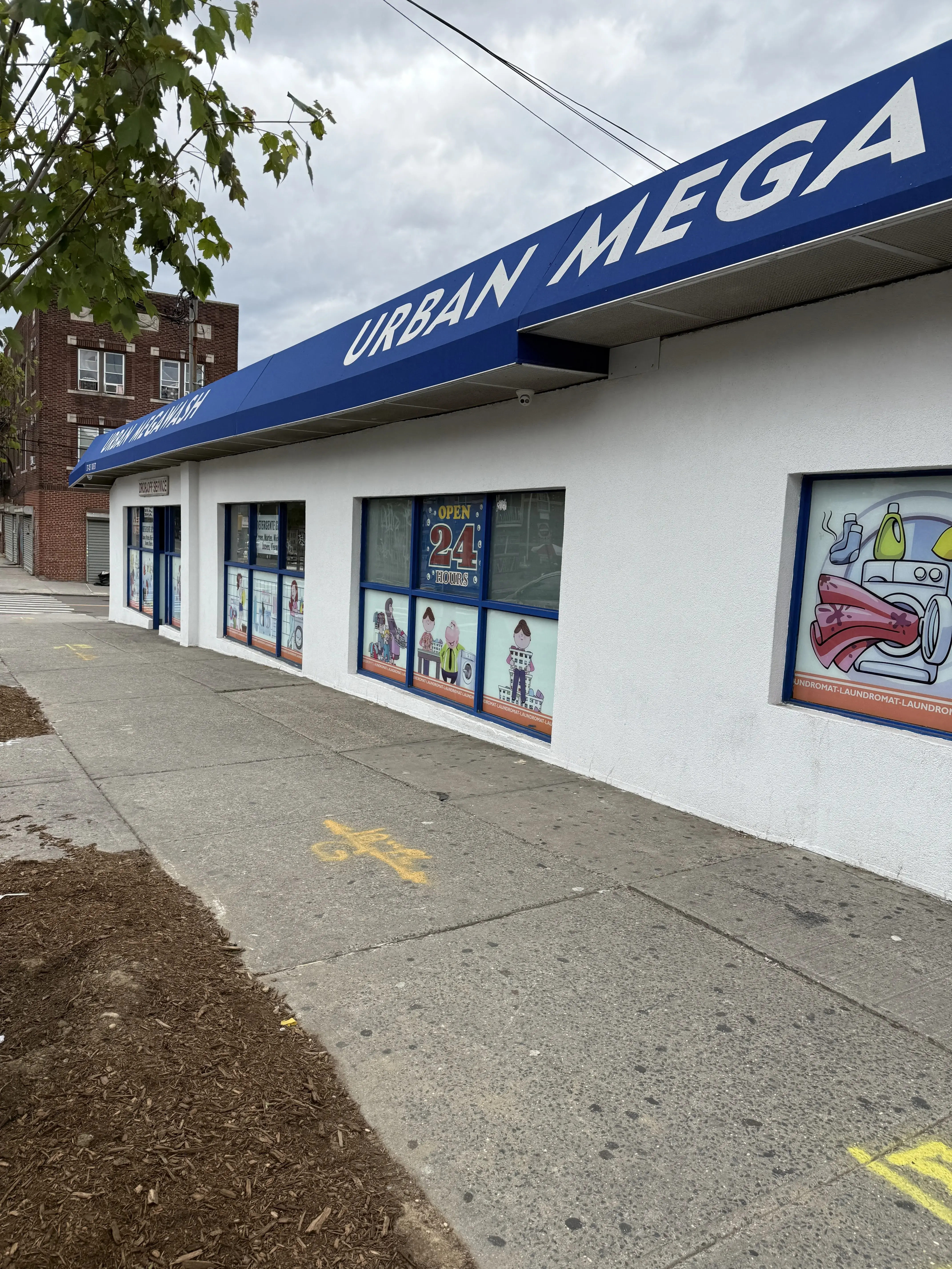 Urban MegaWash Laundromat - Image 10