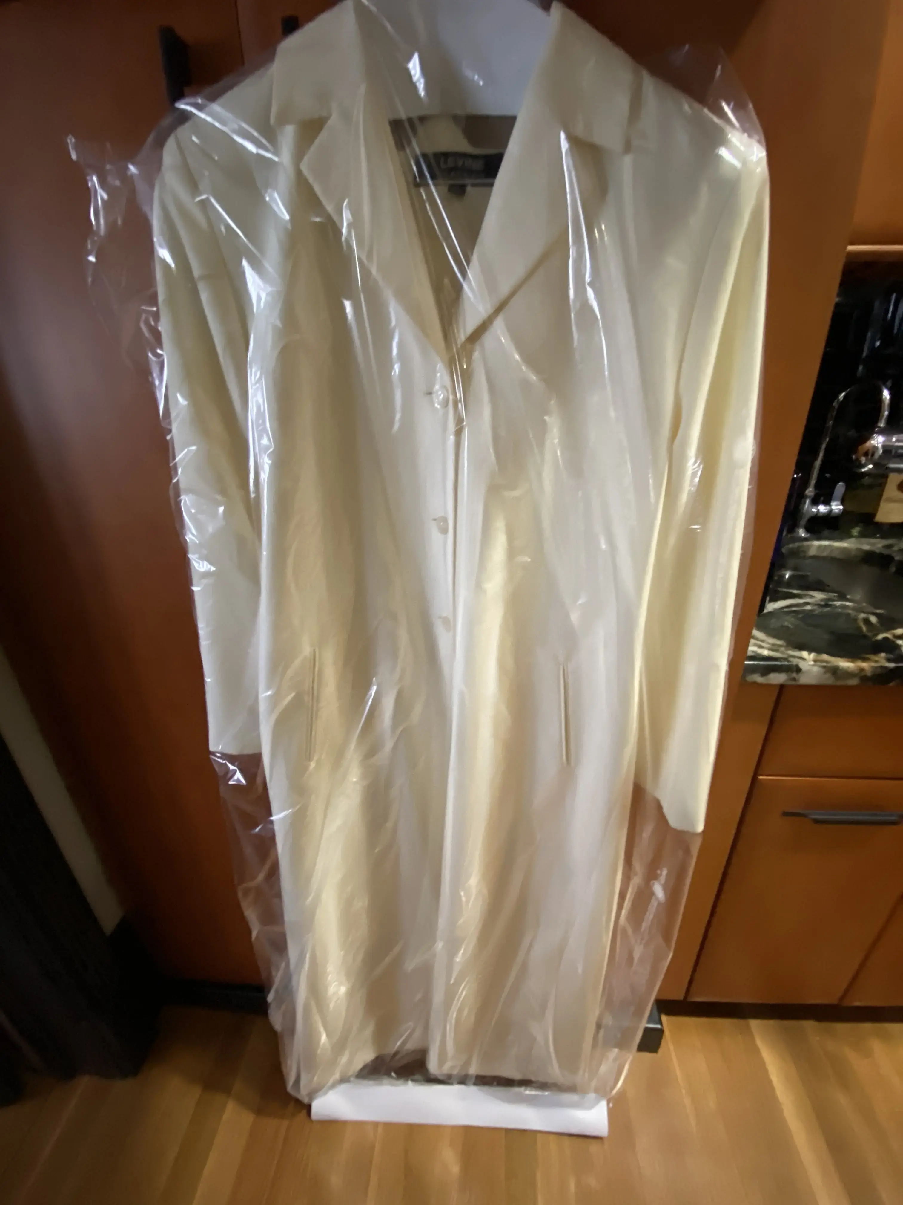 Urban Valet Dry Cleaners thumbnail 18