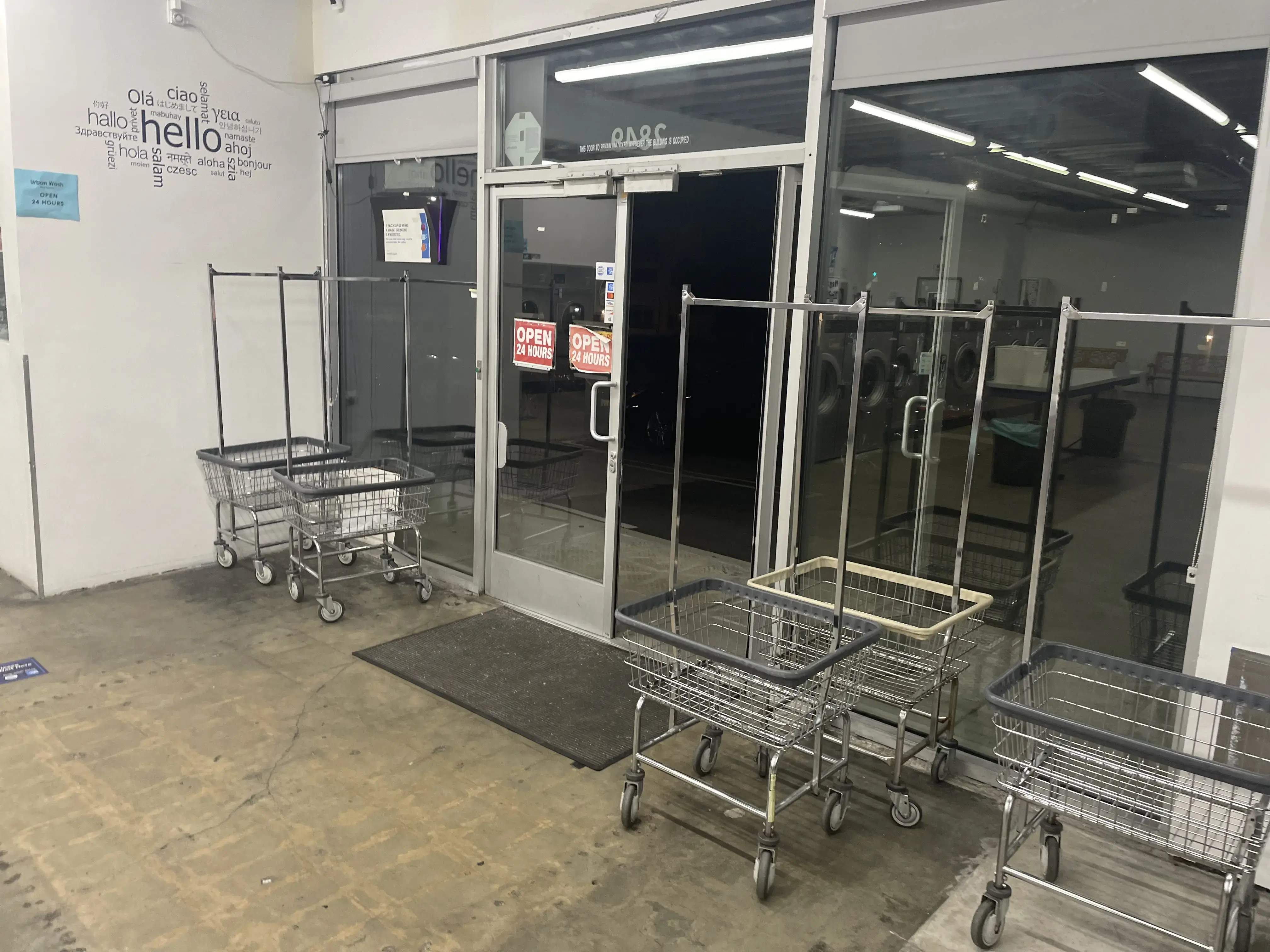 Urban Wash 24 Hour Coin Laundry - Image 9