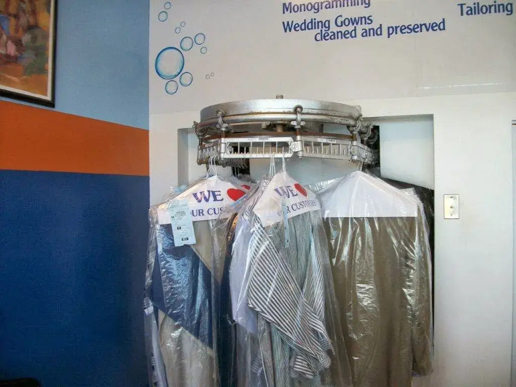 US Dry Clean - Image 17