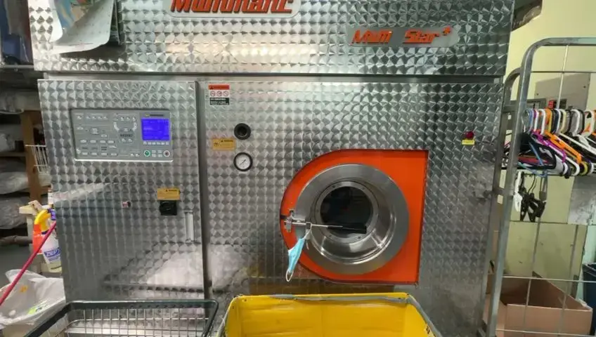 US Dry Clean - Image 13