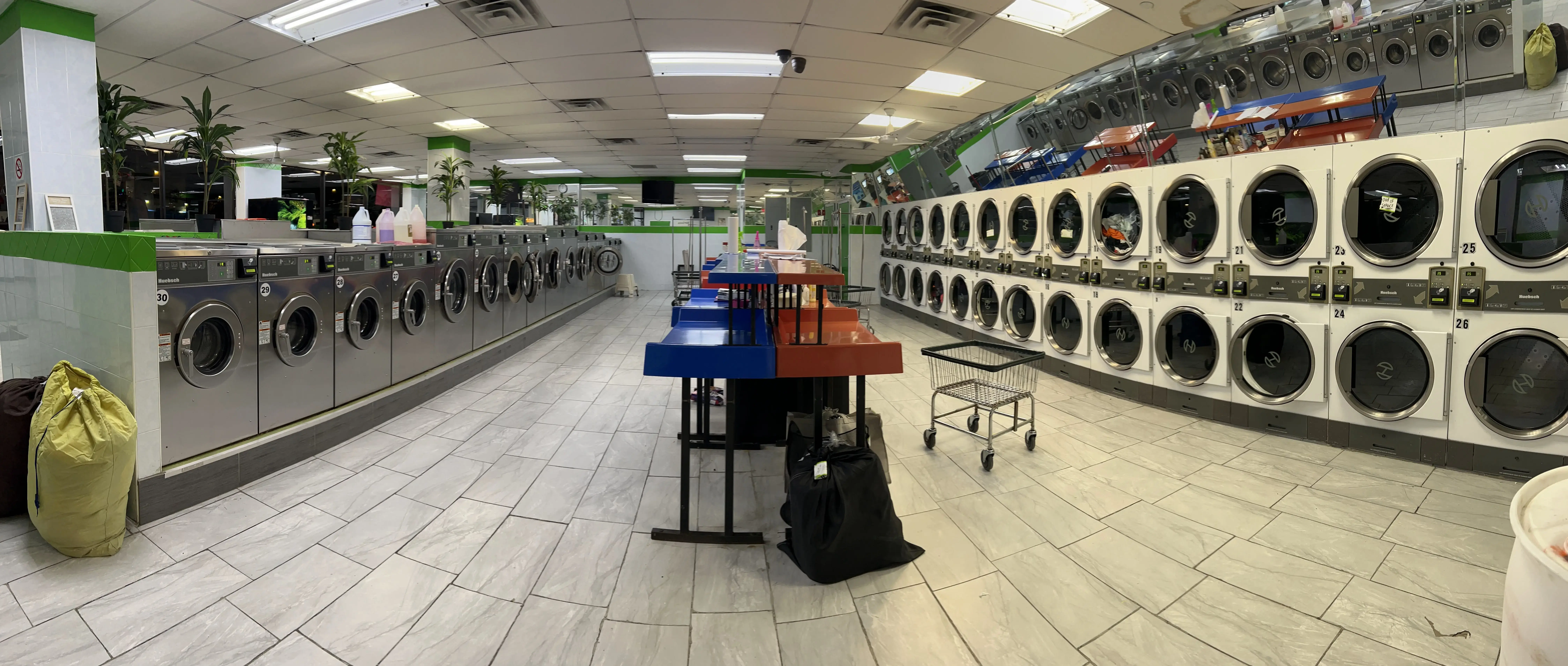 US Laundromat and Dry Cleaner thumbnail 10