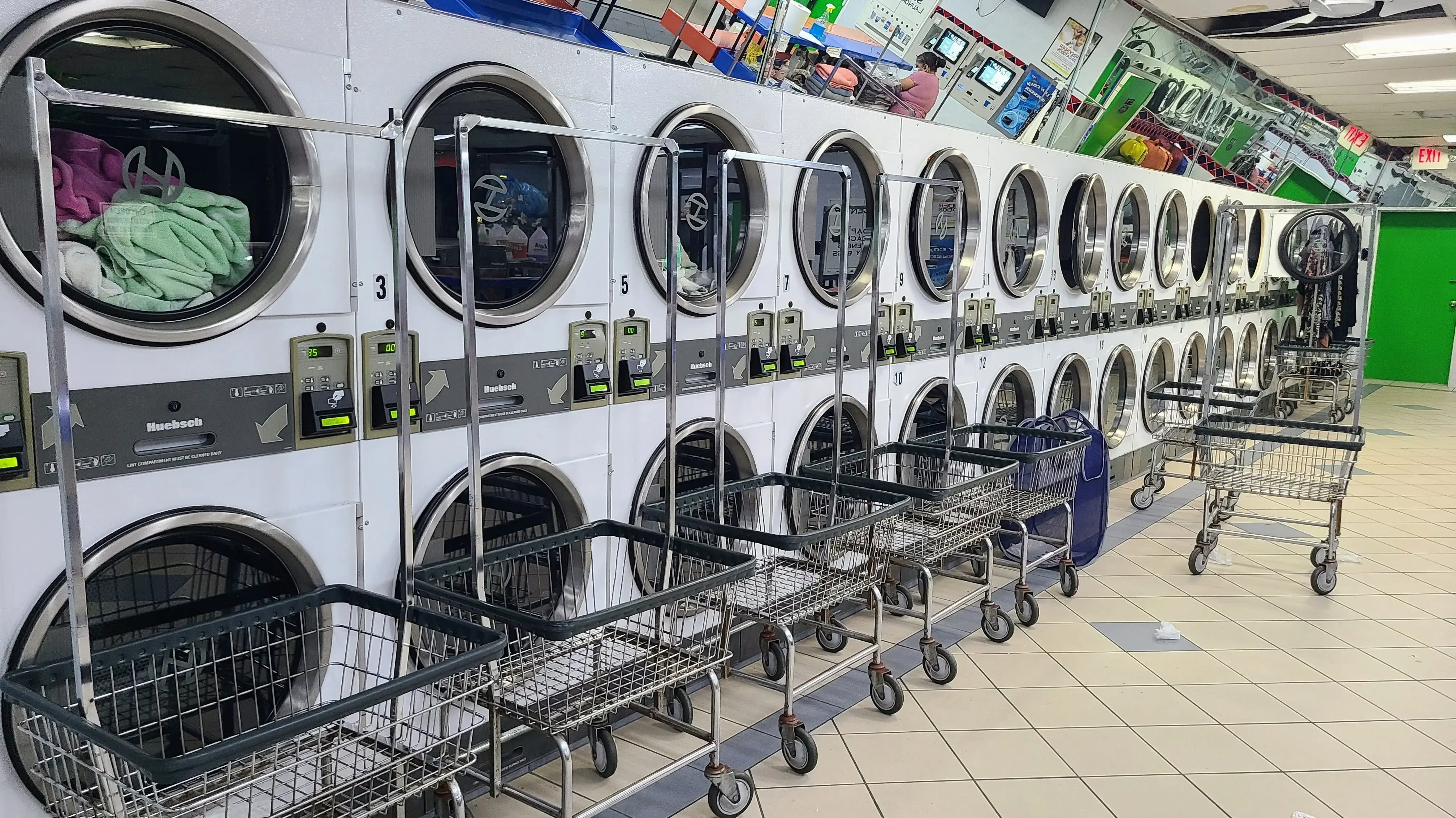 US Laundromat and Dry Cleaner - Image 3