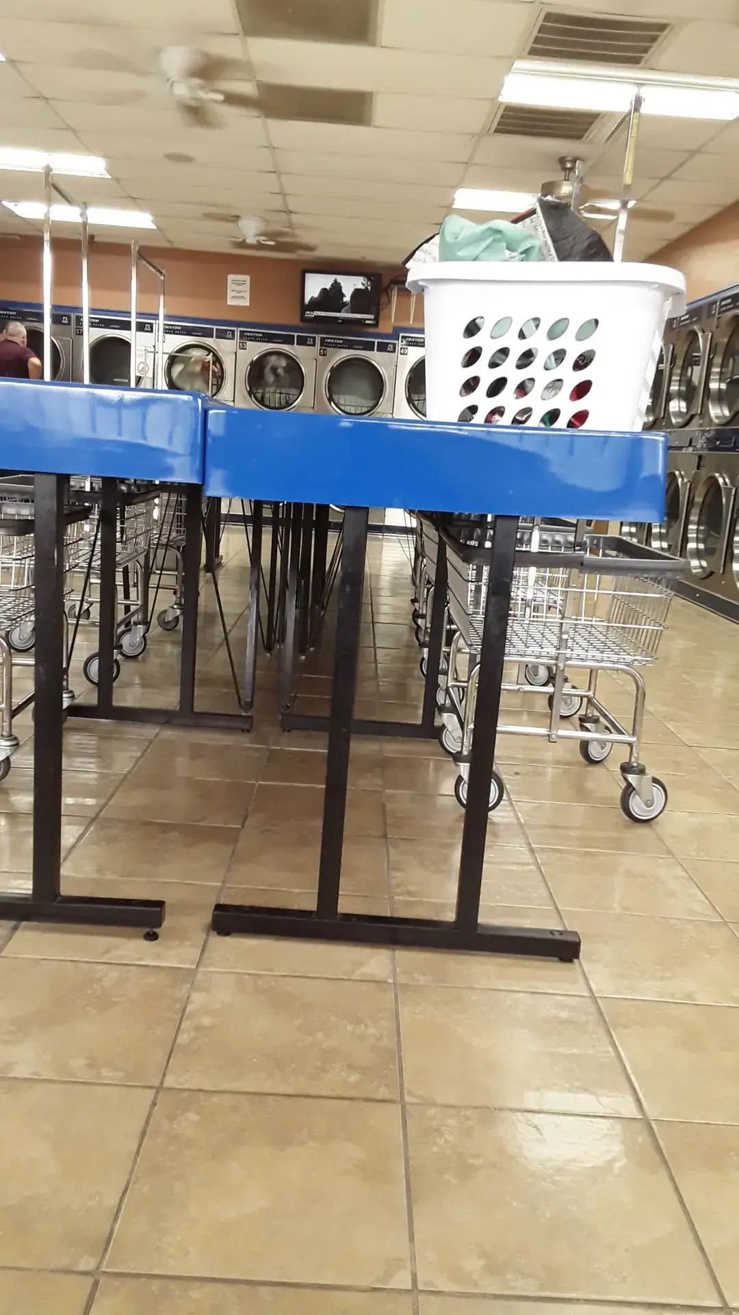 US Washateria - Image 12