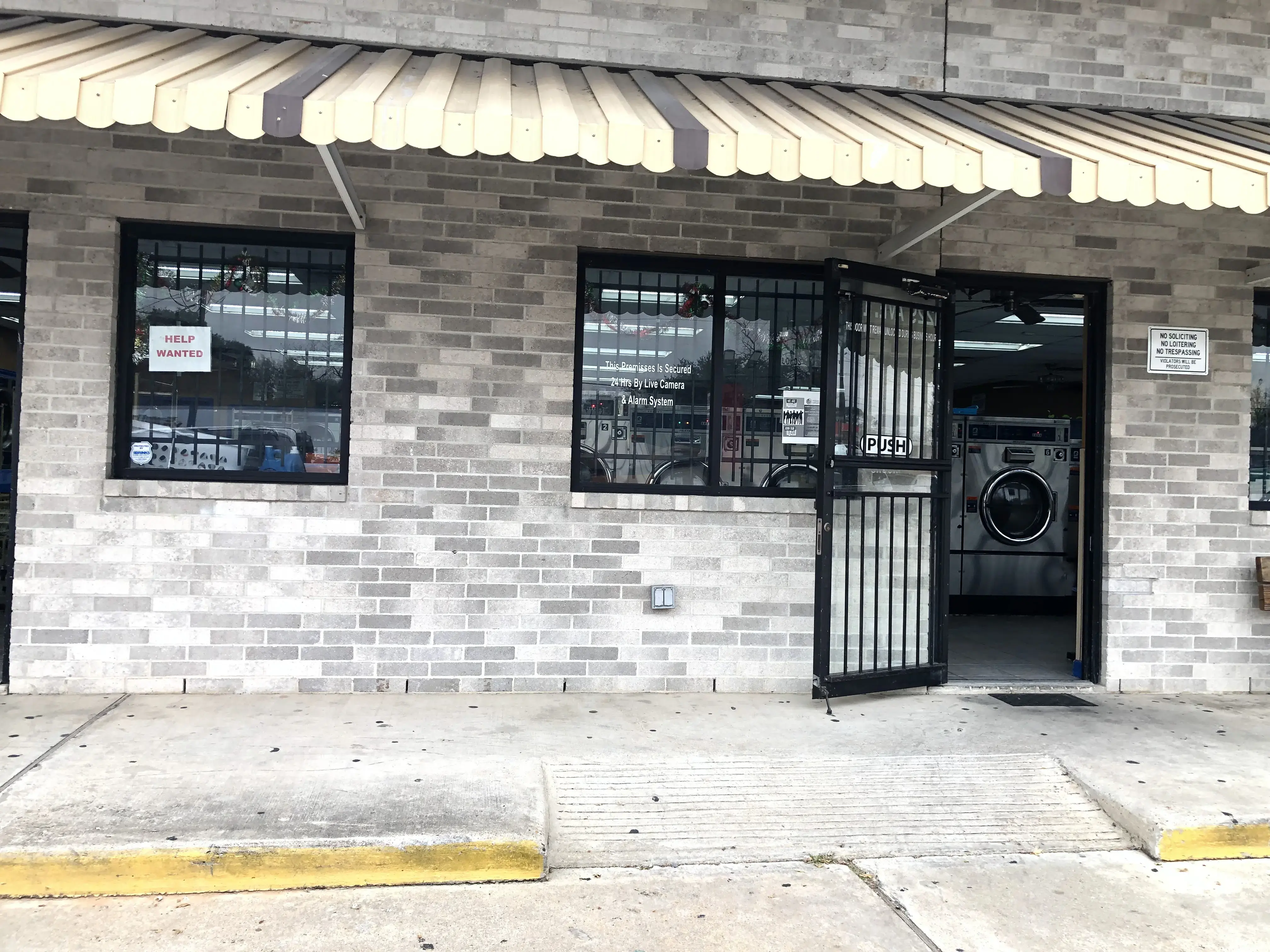 US Washateria thumbnail 17