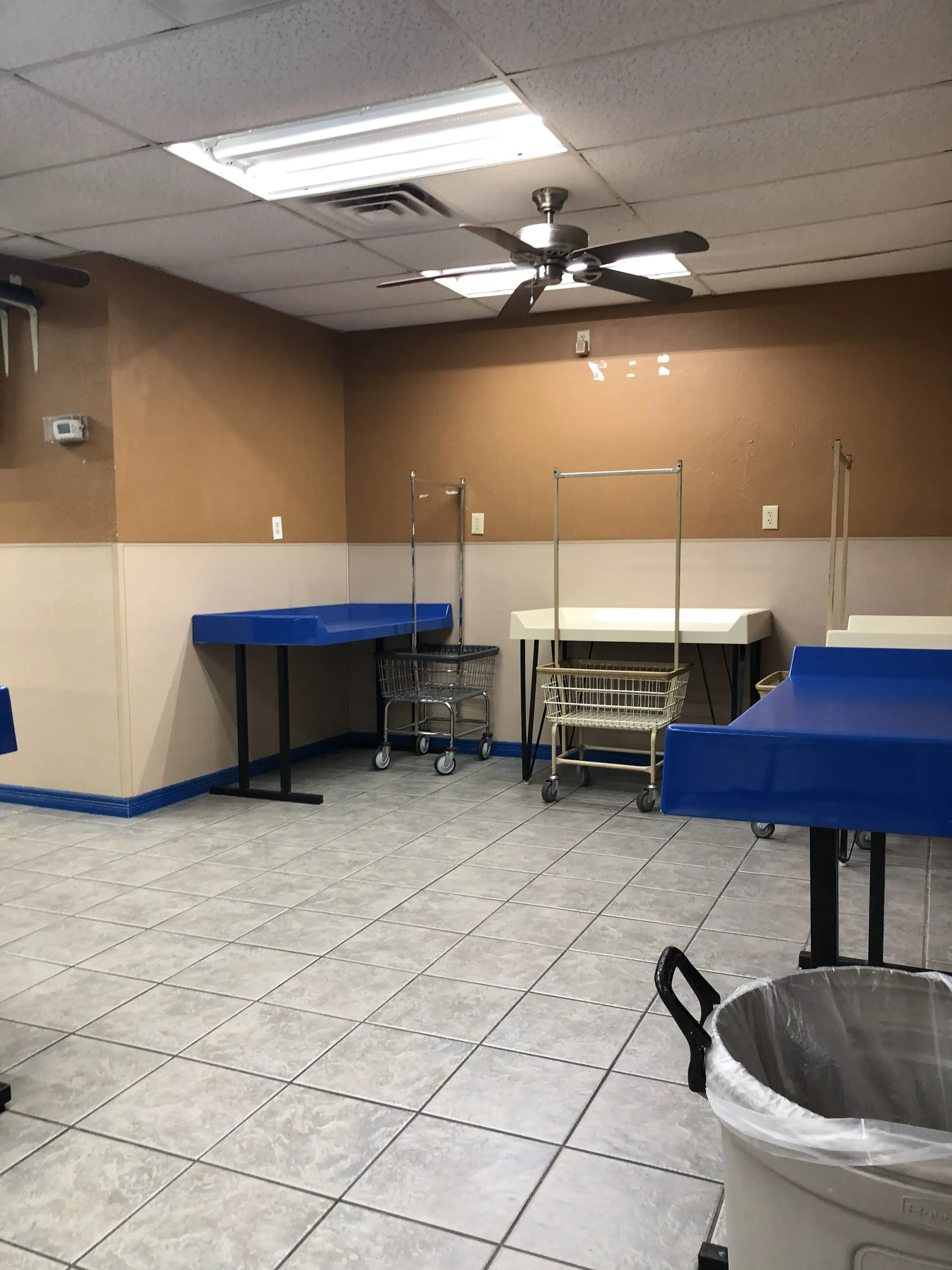 US Washateria - Image 7