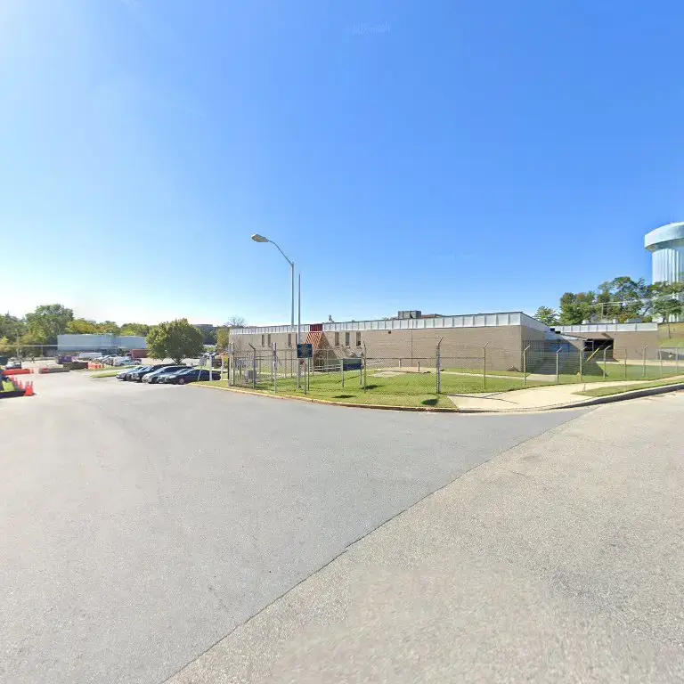 USNA Laundry And Dry Cleaning - Image 1