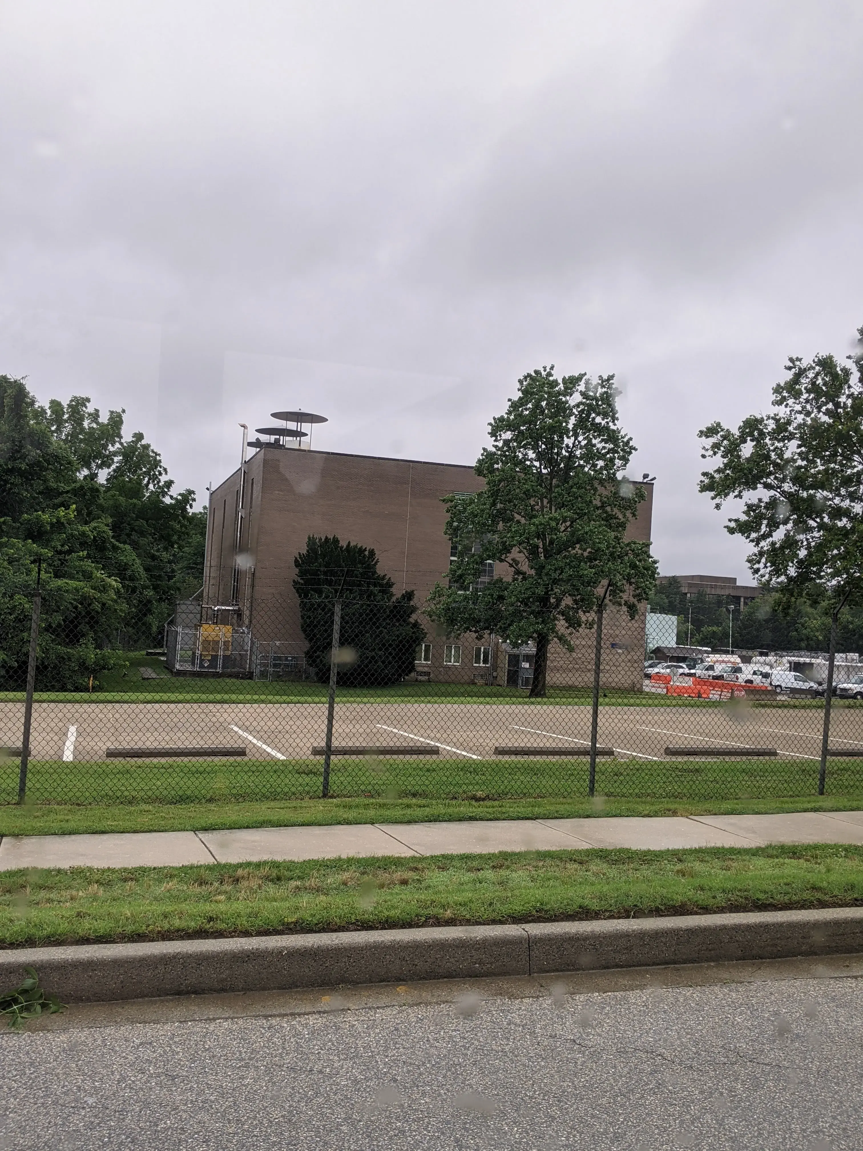 USNA Laundry And Dry Cleaning thumbnail 2