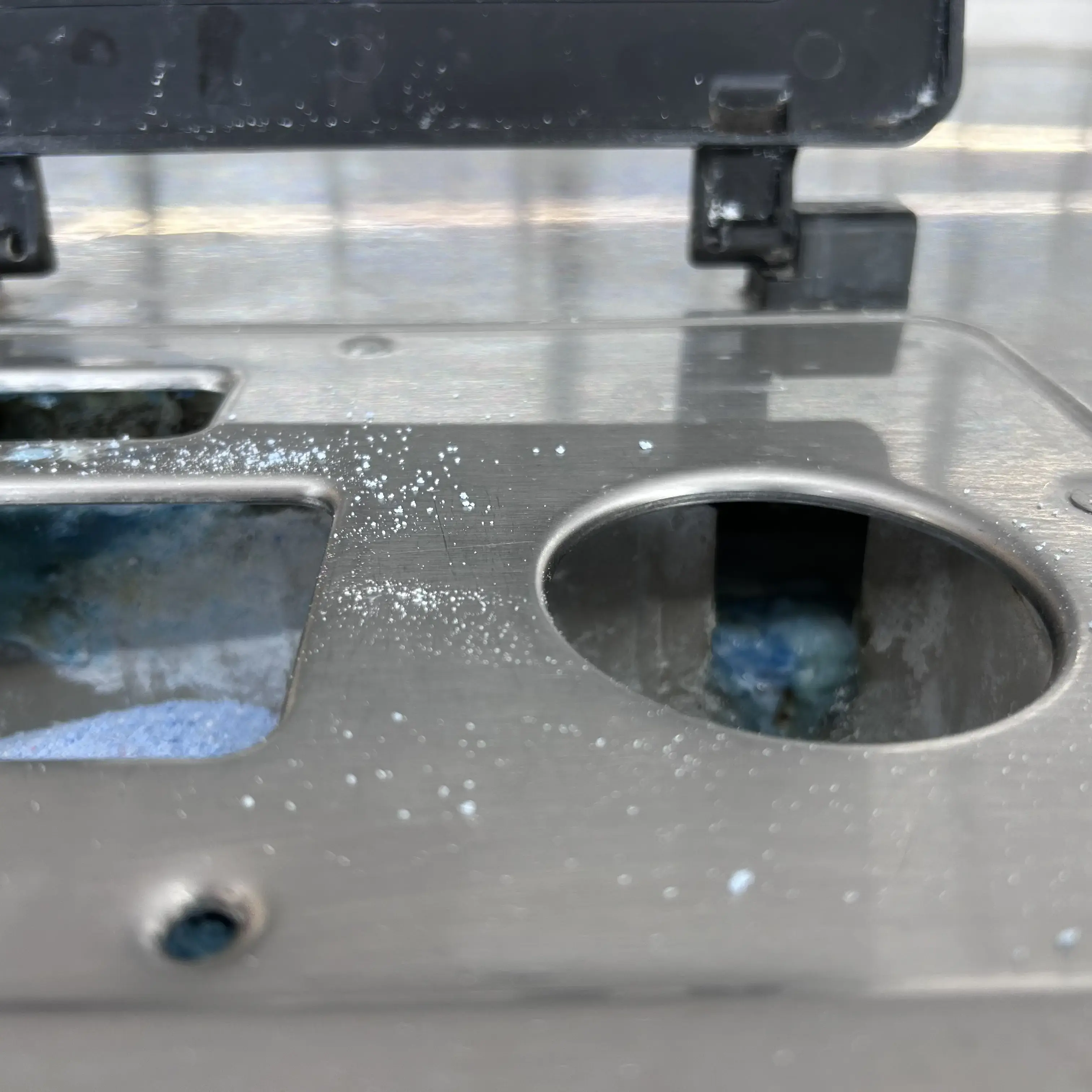 V & G Laundry - Image 11