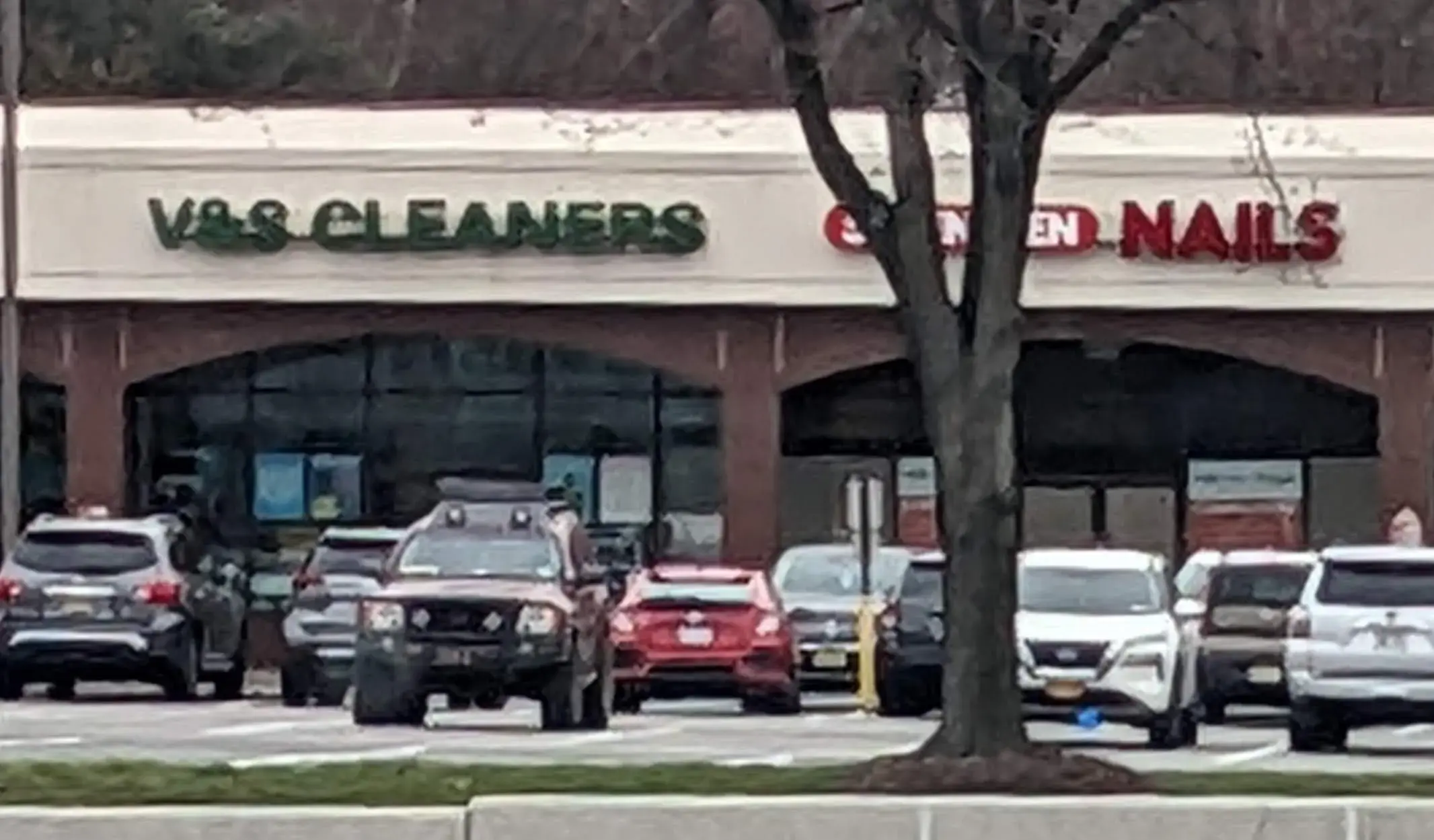 V & S Cleaners - Image 2