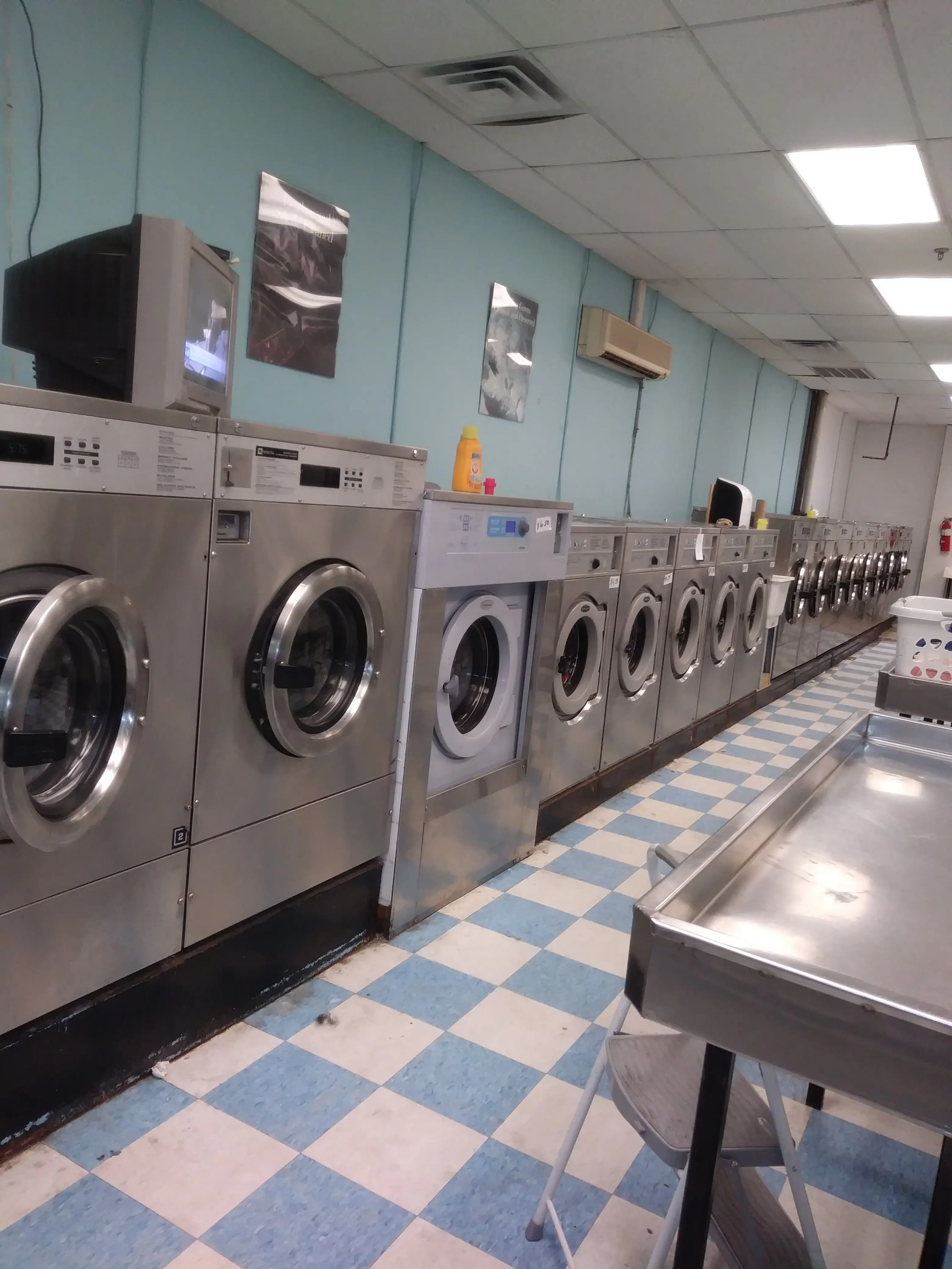 Vails Gate Cleaners - Image 10