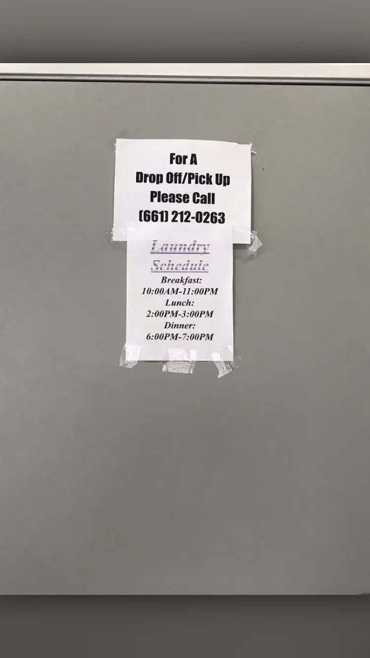 Valencia Express Laundry Center - Image 13