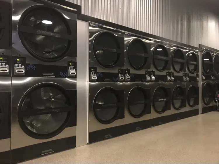 Valencia Express Laundry Center - Image 20