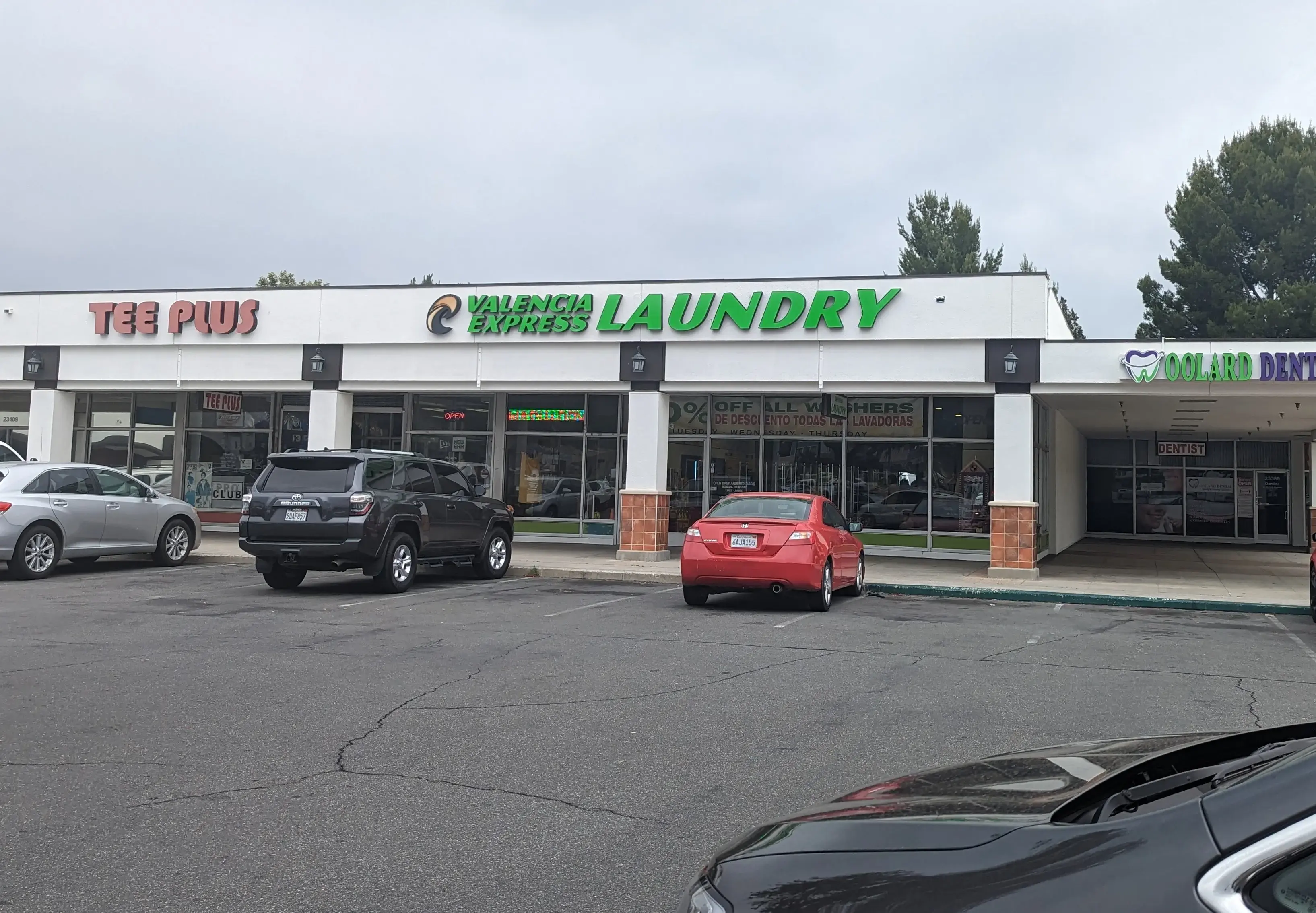 Valencia Express Laundry Center thumbnail 3