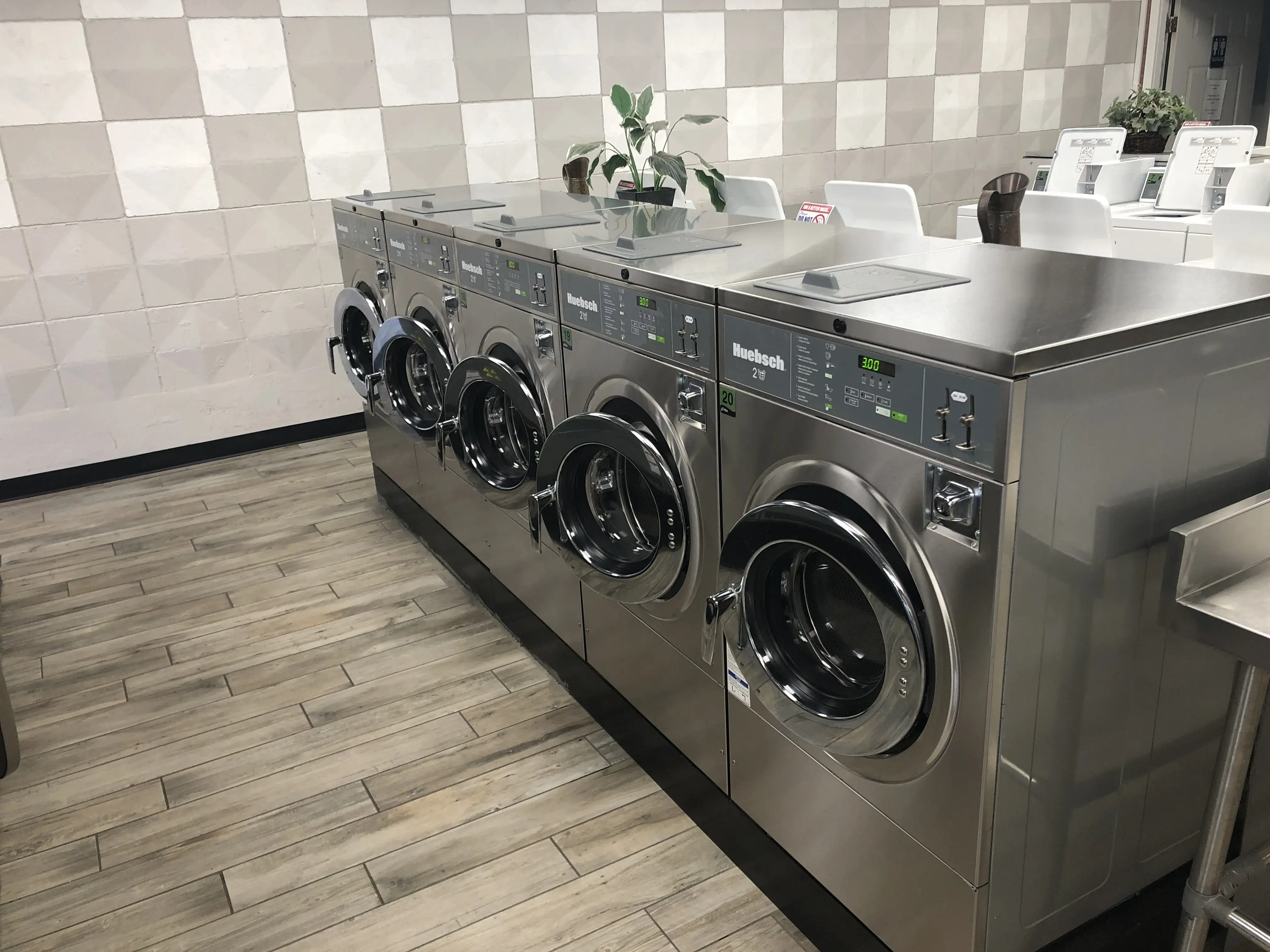 Valet Cleaners and Coin Laundry - Image 20