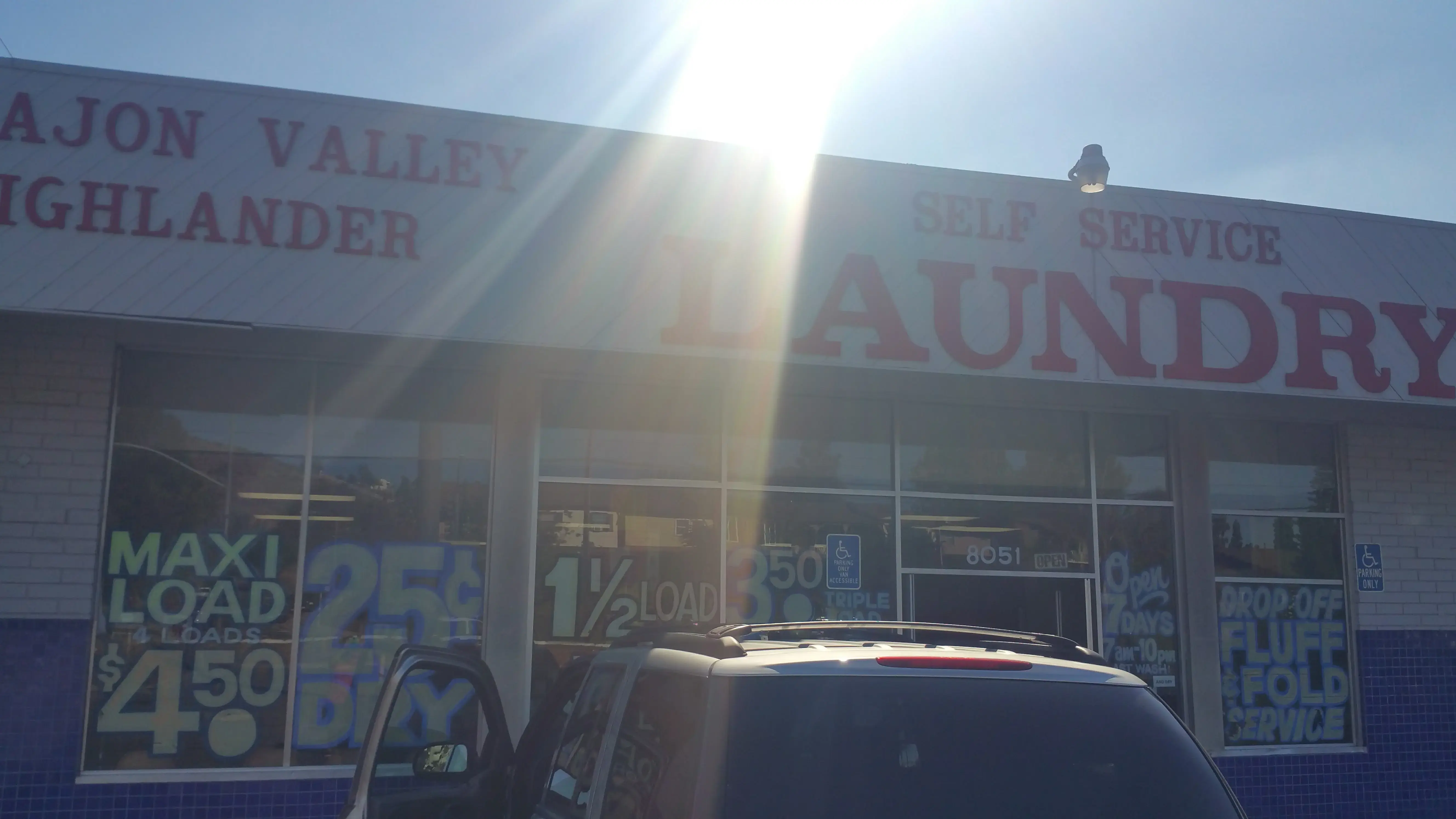Valley Cleaners Laundromat - Image 18