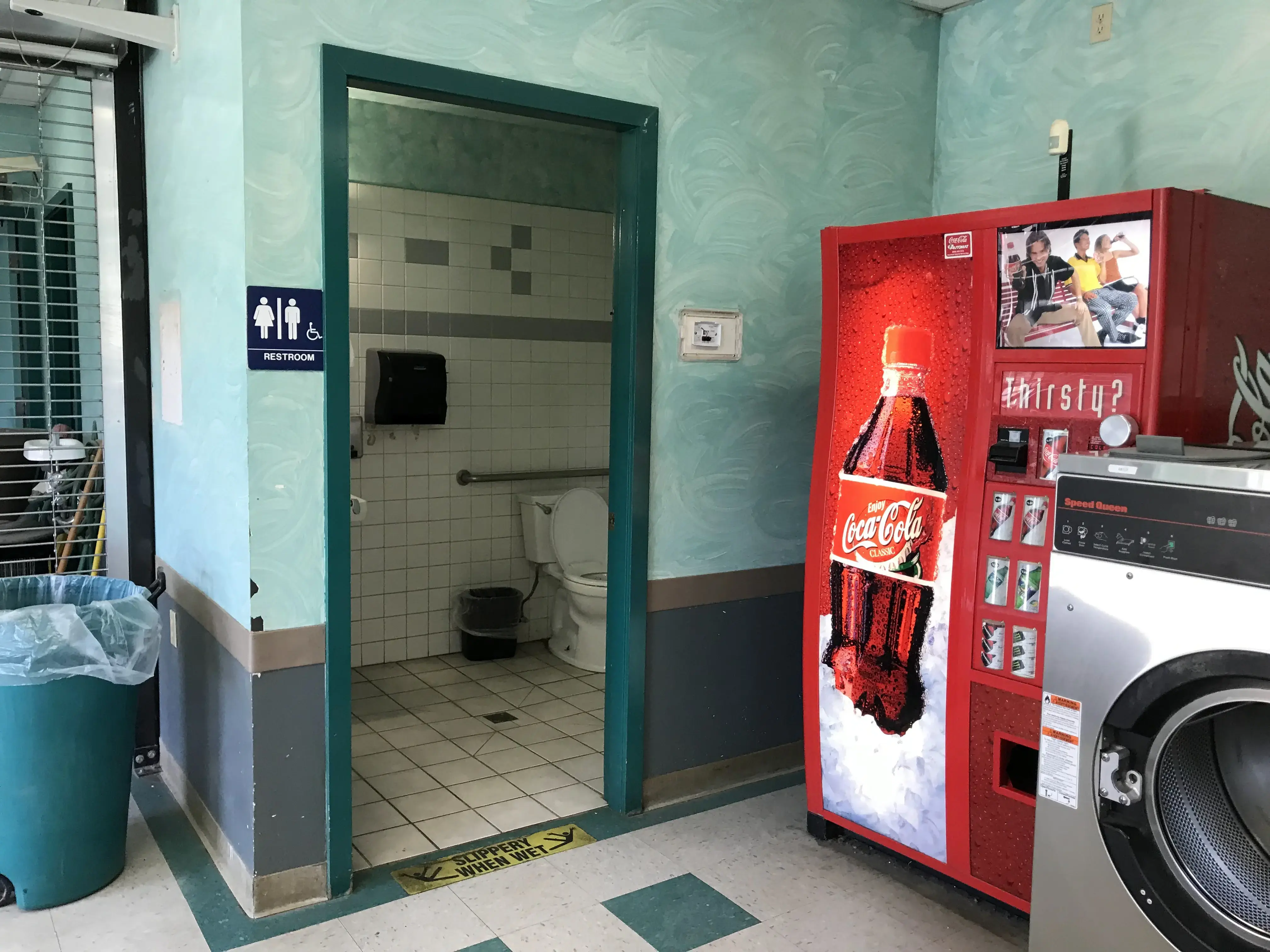 Valley Laundromat - Image 4