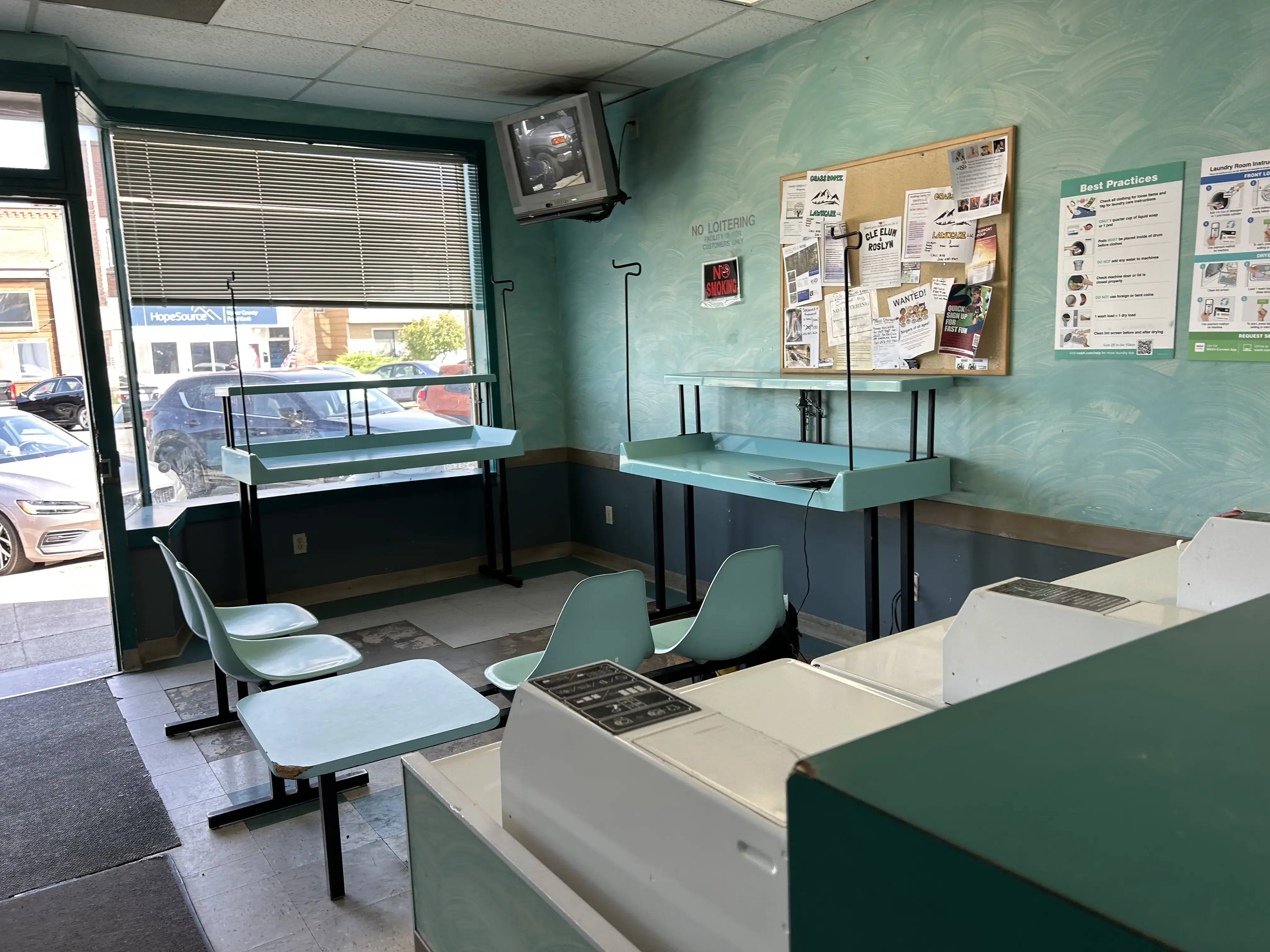 Valley Laundromat thumbnail 16