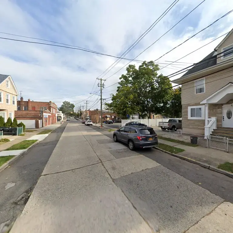 Valley Laundromat - Image 14