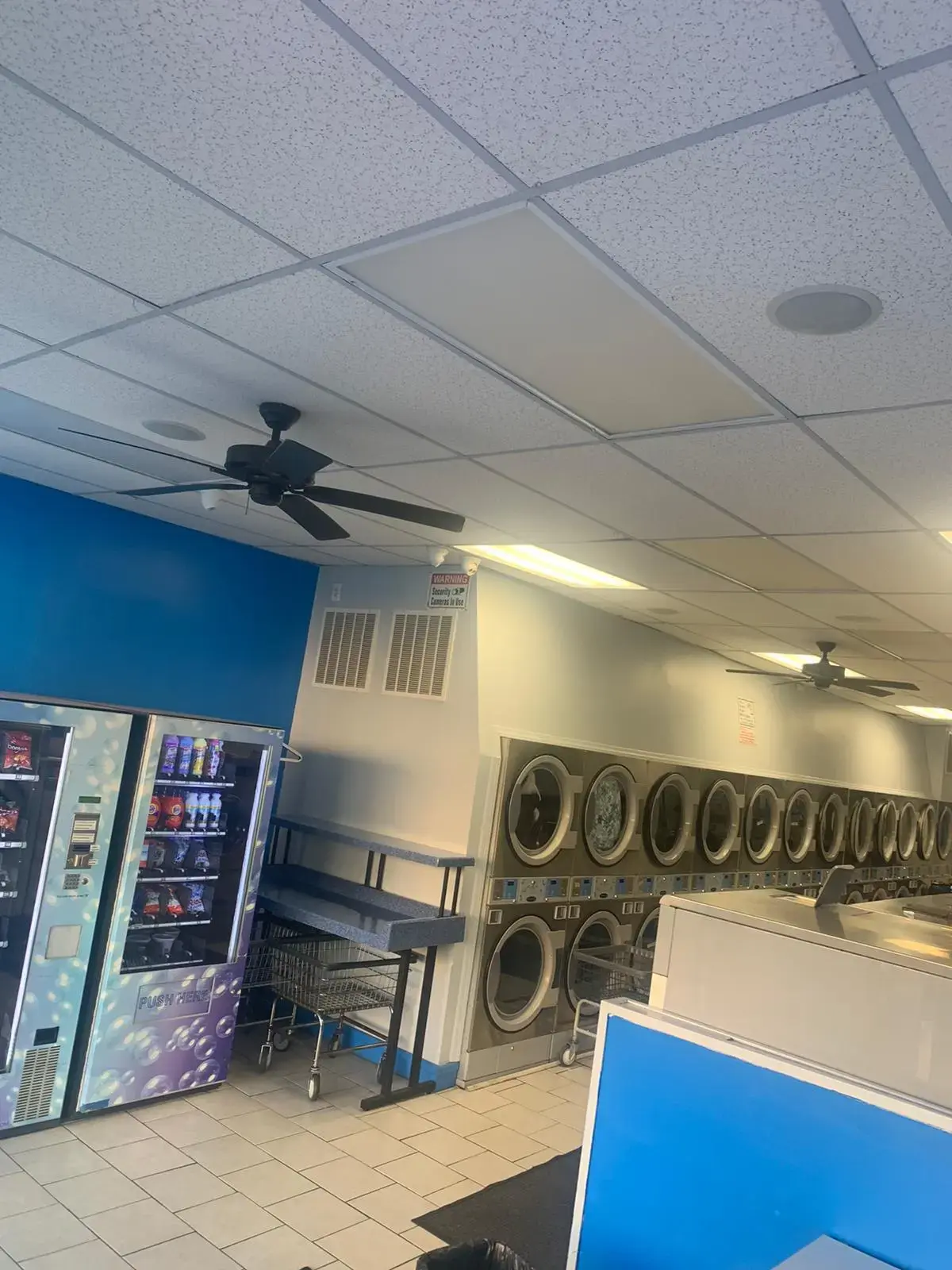 Valley Laundromat thumbnail 8