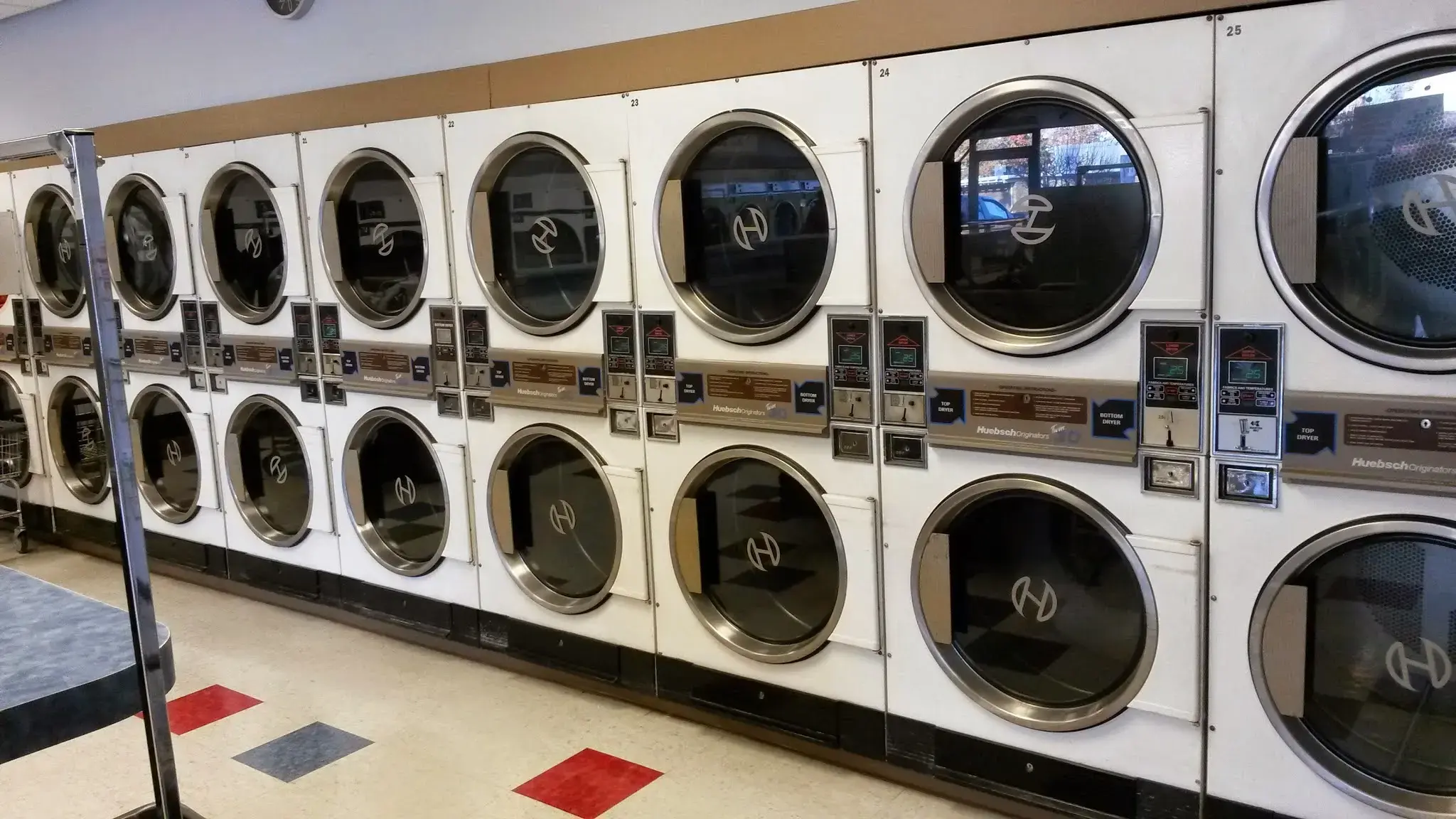 Valley Laundry Services - Image 12