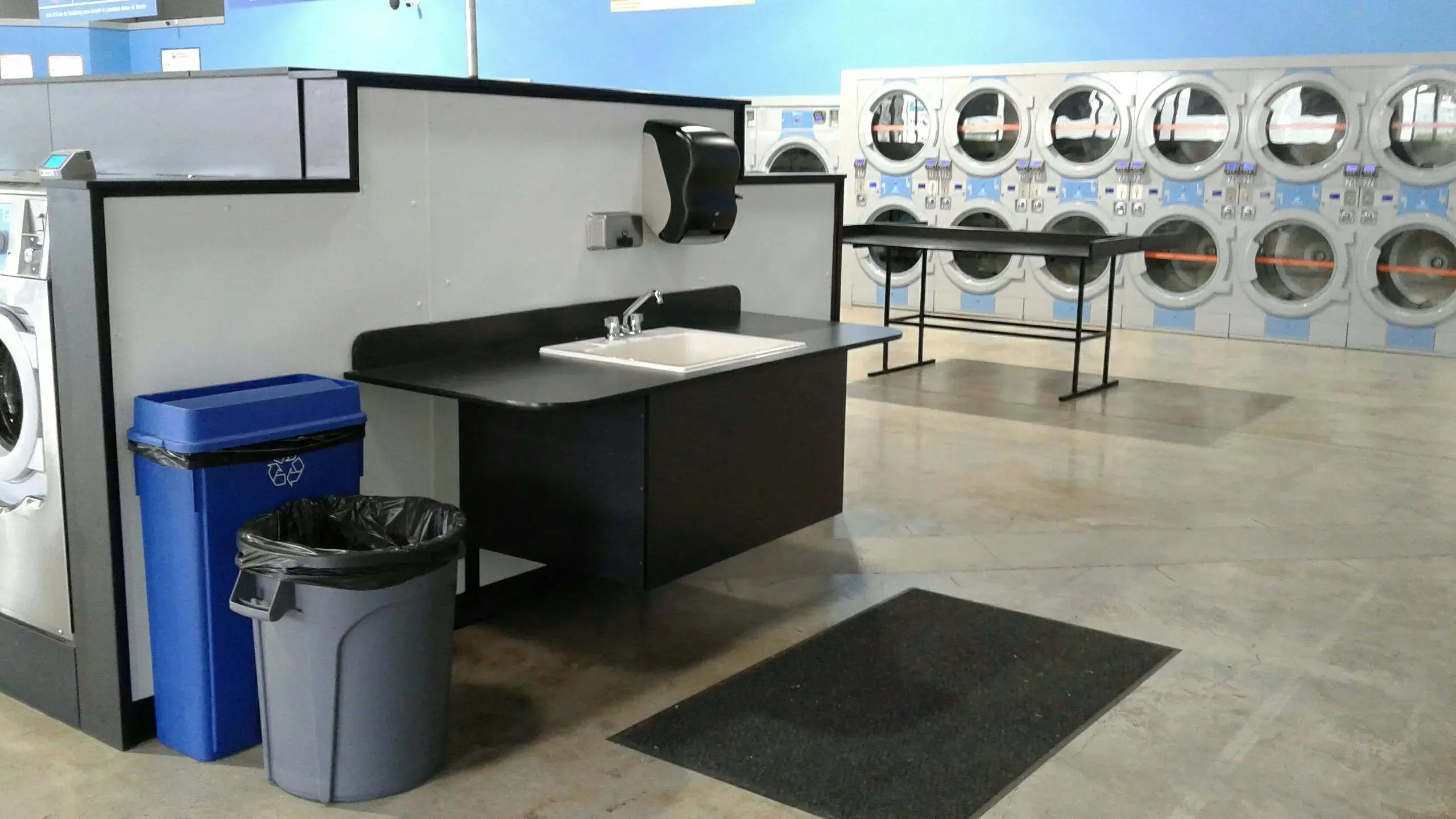 Valley Laundry - Image 9
