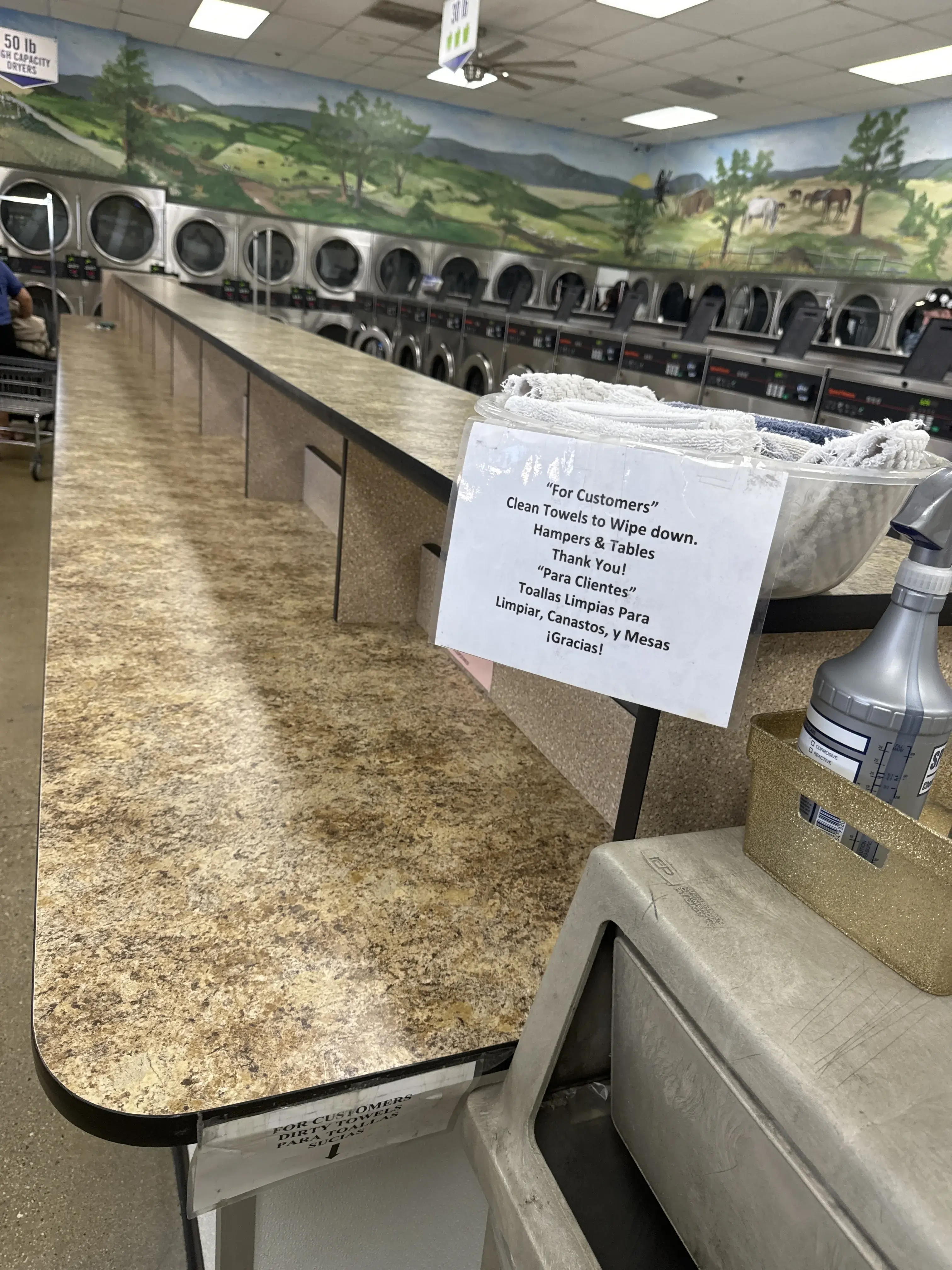 Valley View Laundry Lounge - Image 18