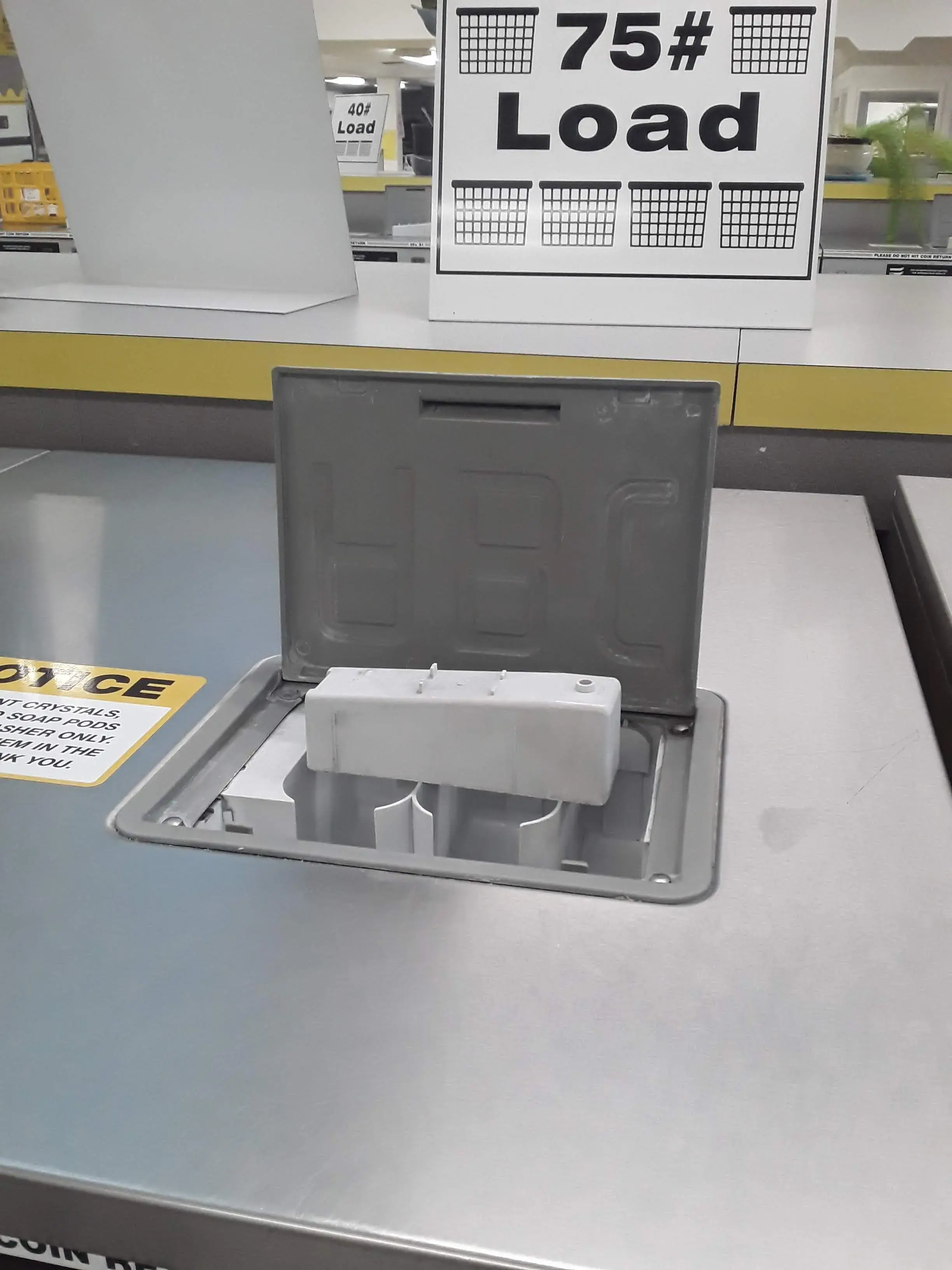 Value Clean Laundromat thumbnail 13
