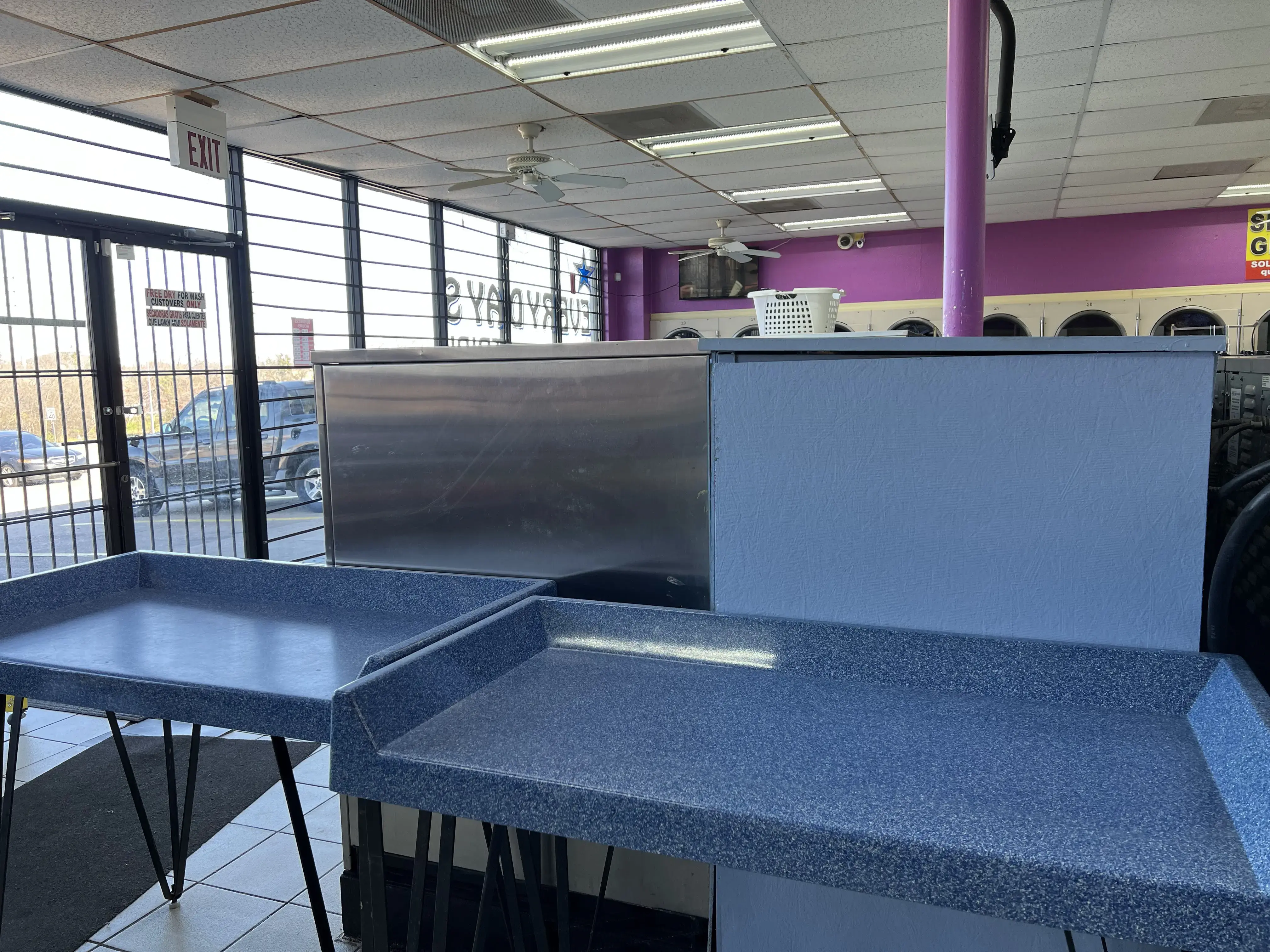 Value Coin Laundry - Image 15